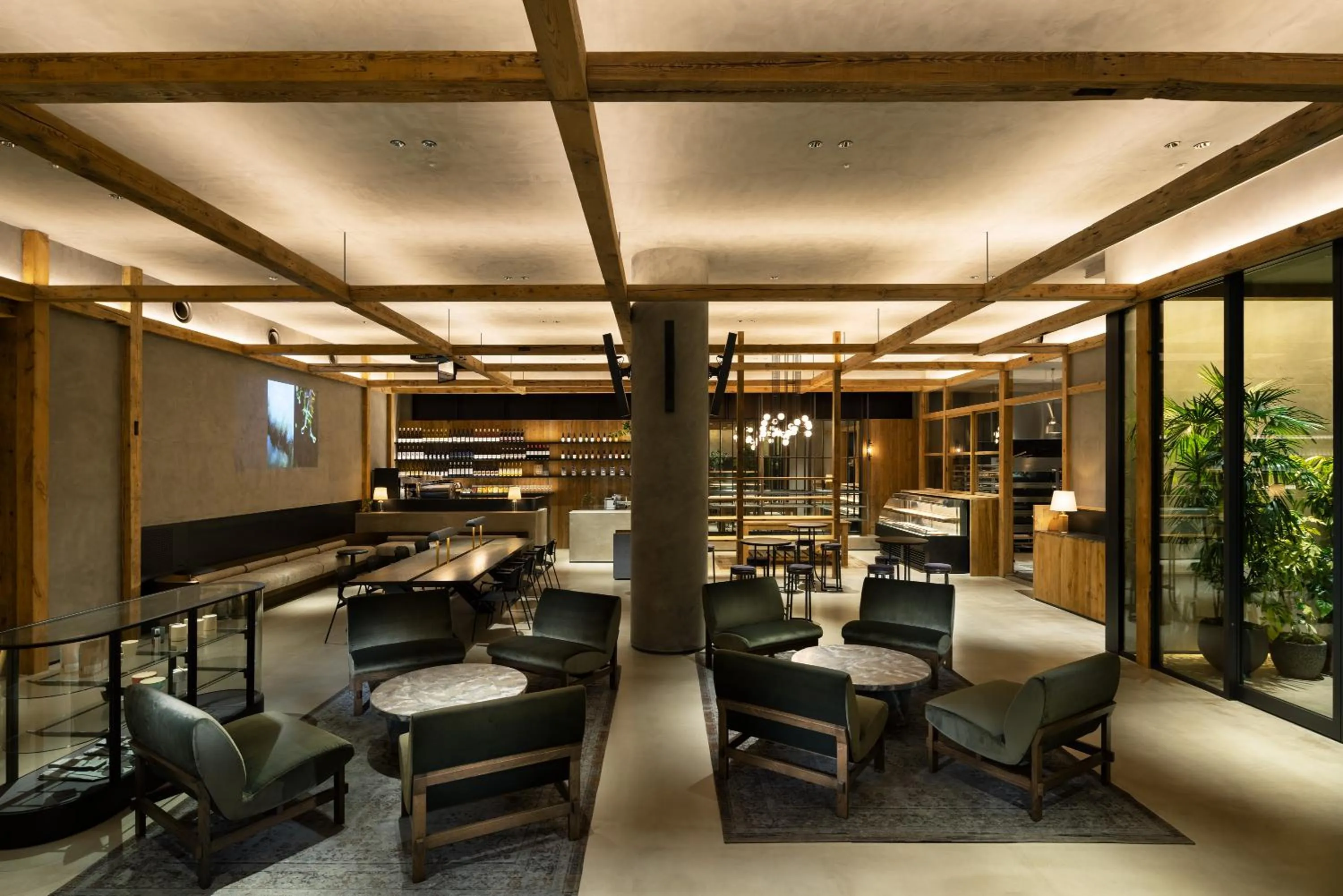 Lobby or reception in NOHGA HOTEL KIYOMIZU KYOTO