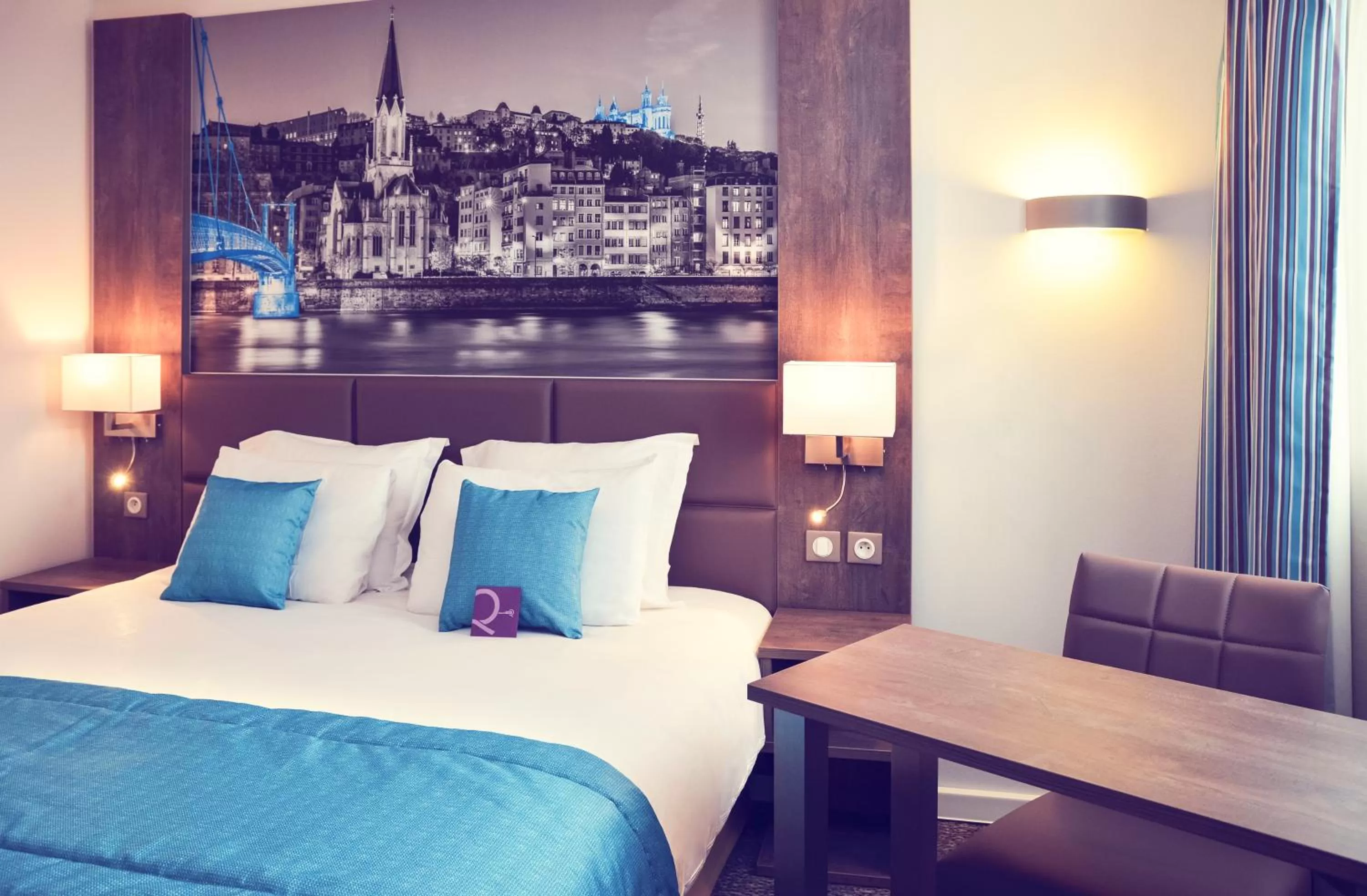 Bedroom, Bed in Mercure Lyon Est Chaponnay