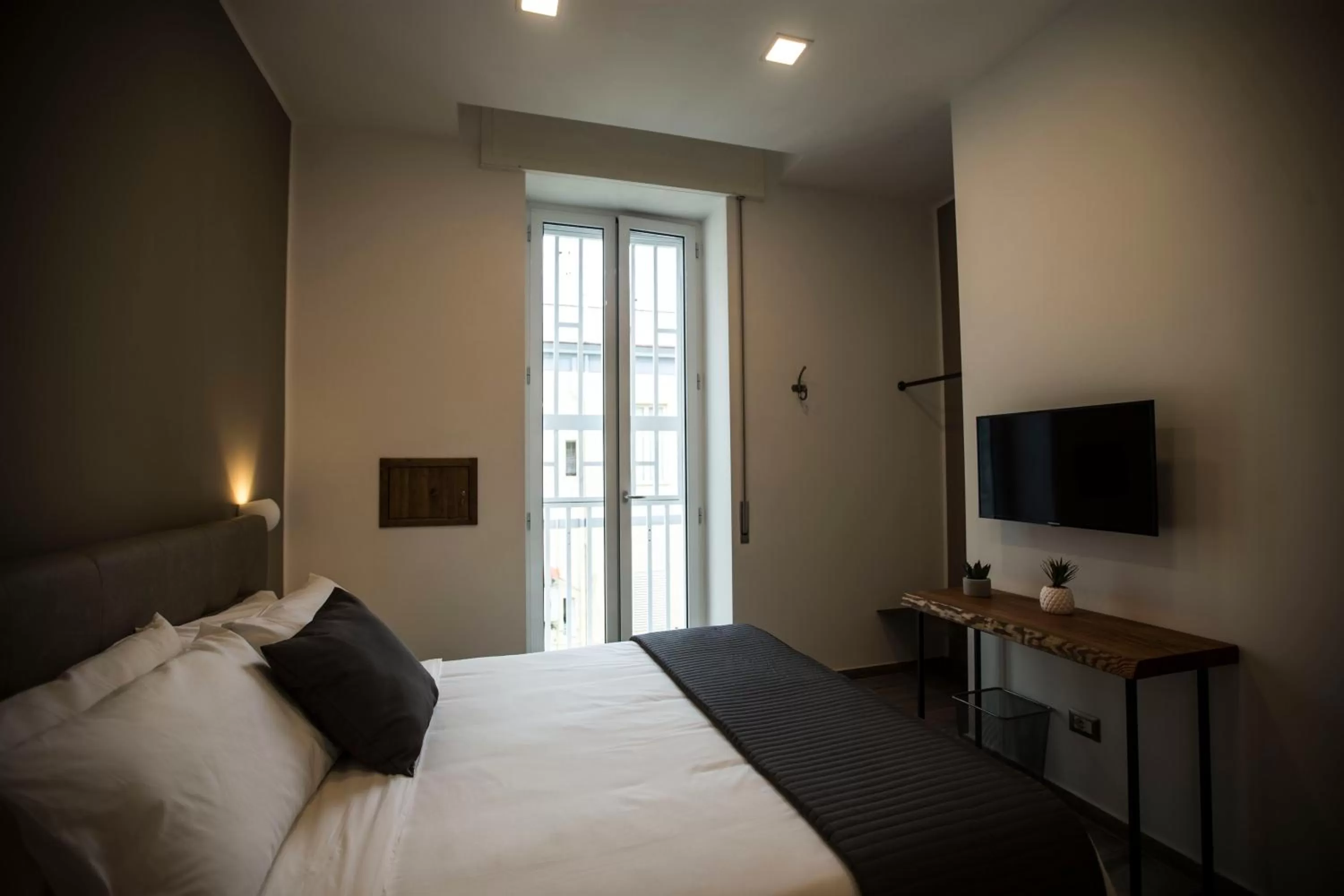 TV and multimedia, Bed in GB Central Station Napoli