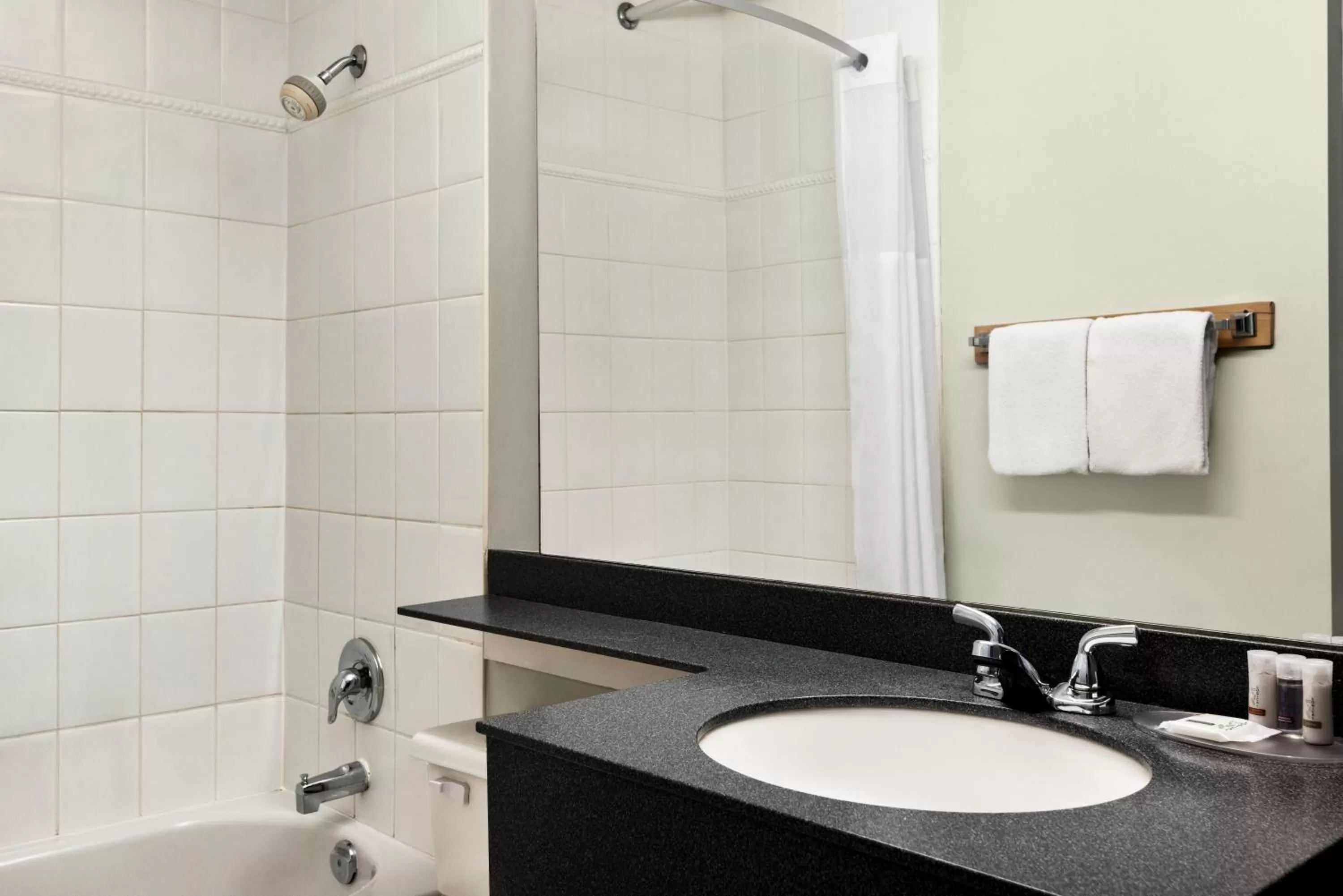 Shower in Days Inn by Wyndham Vancouver Downtown