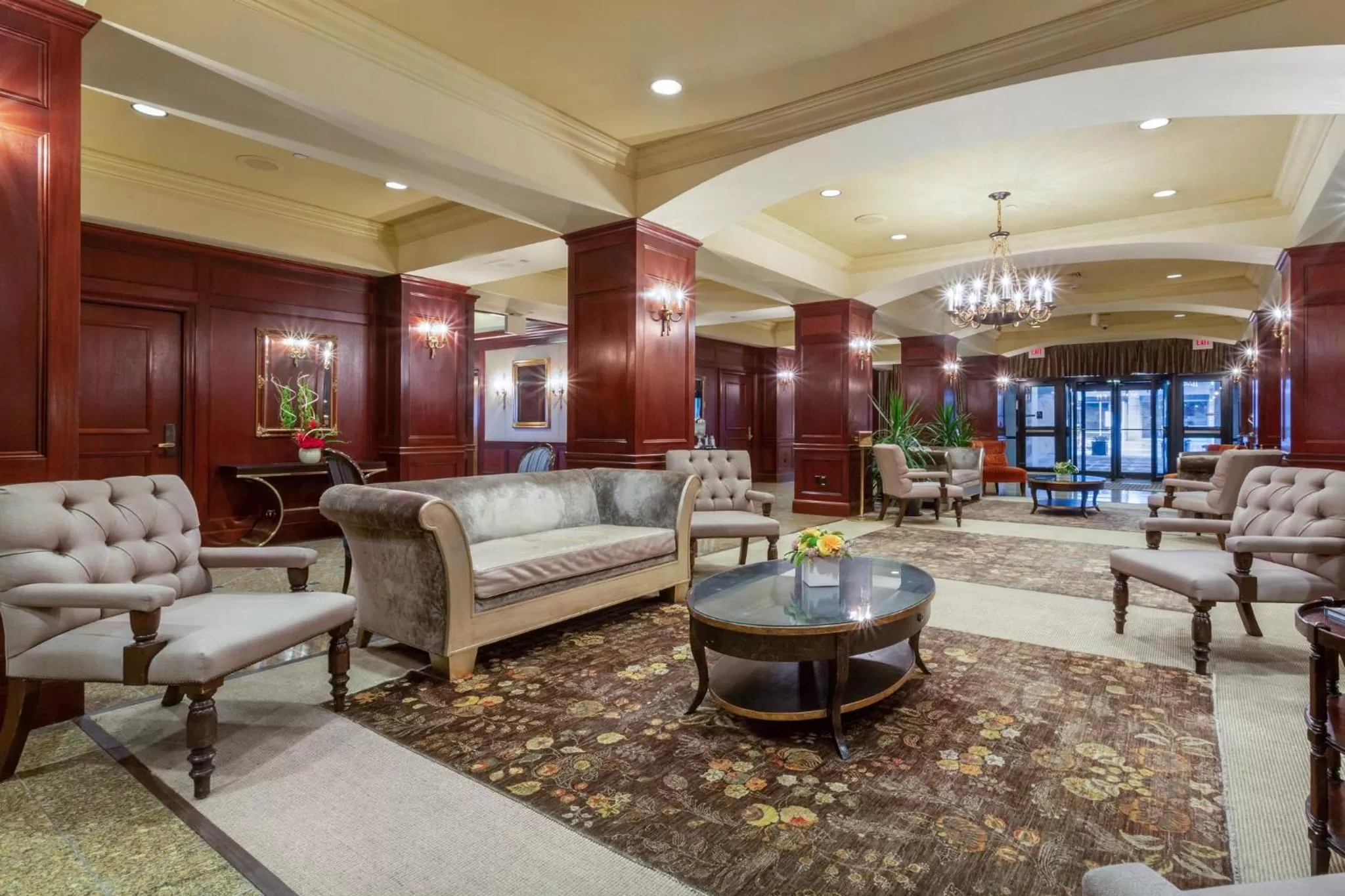 Lobby or reception in Omni New Haven Hotel at Yale