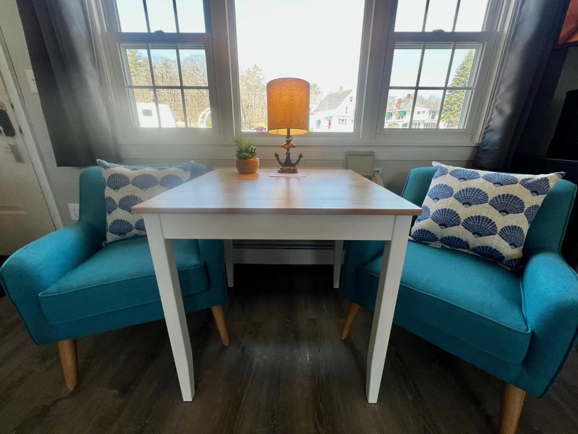 Claddagh Motel & Suites