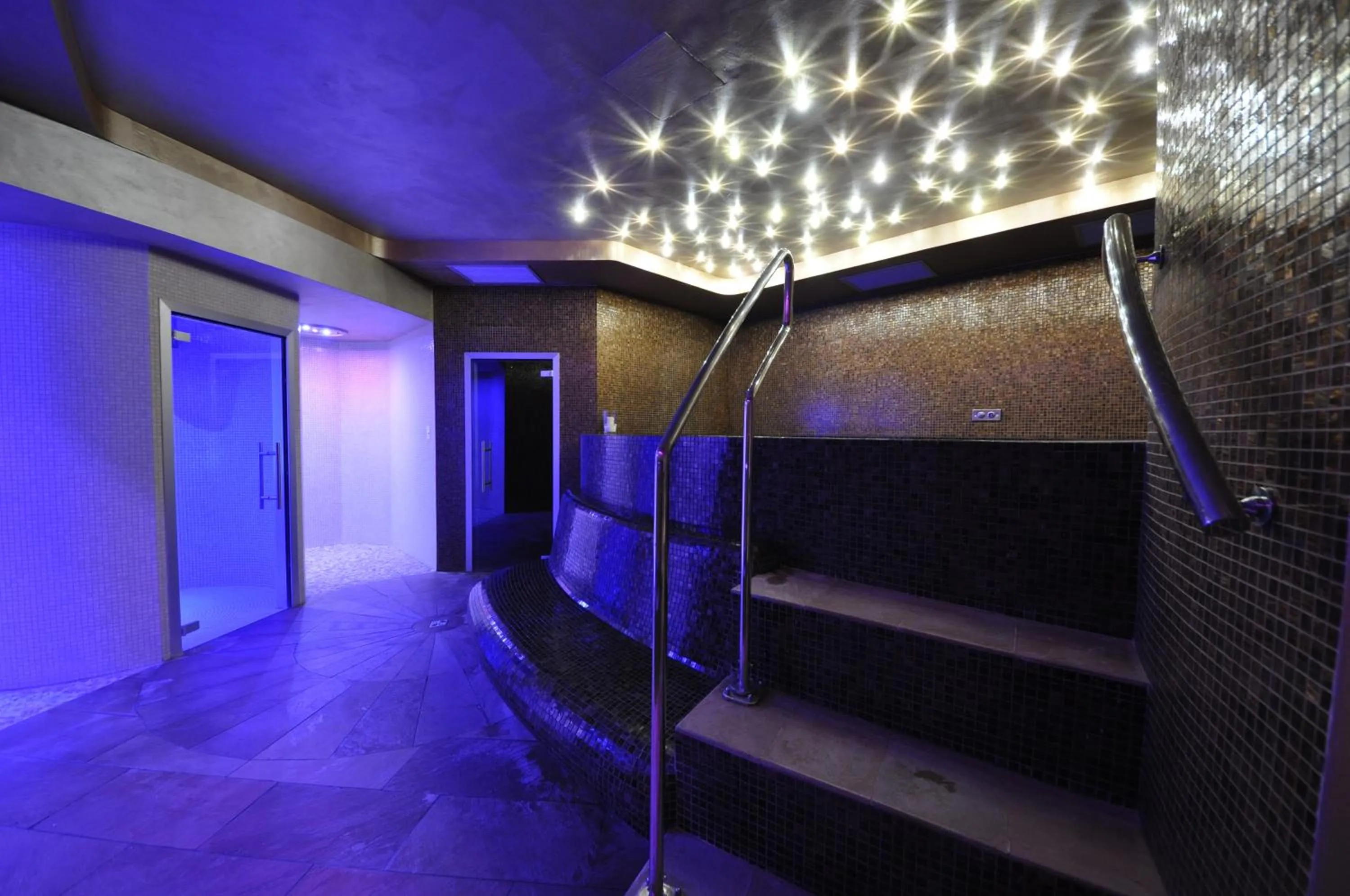 Spa and wellness centre/facilities in Hotel Dei Fiori Restaurant - Meeting & Spa