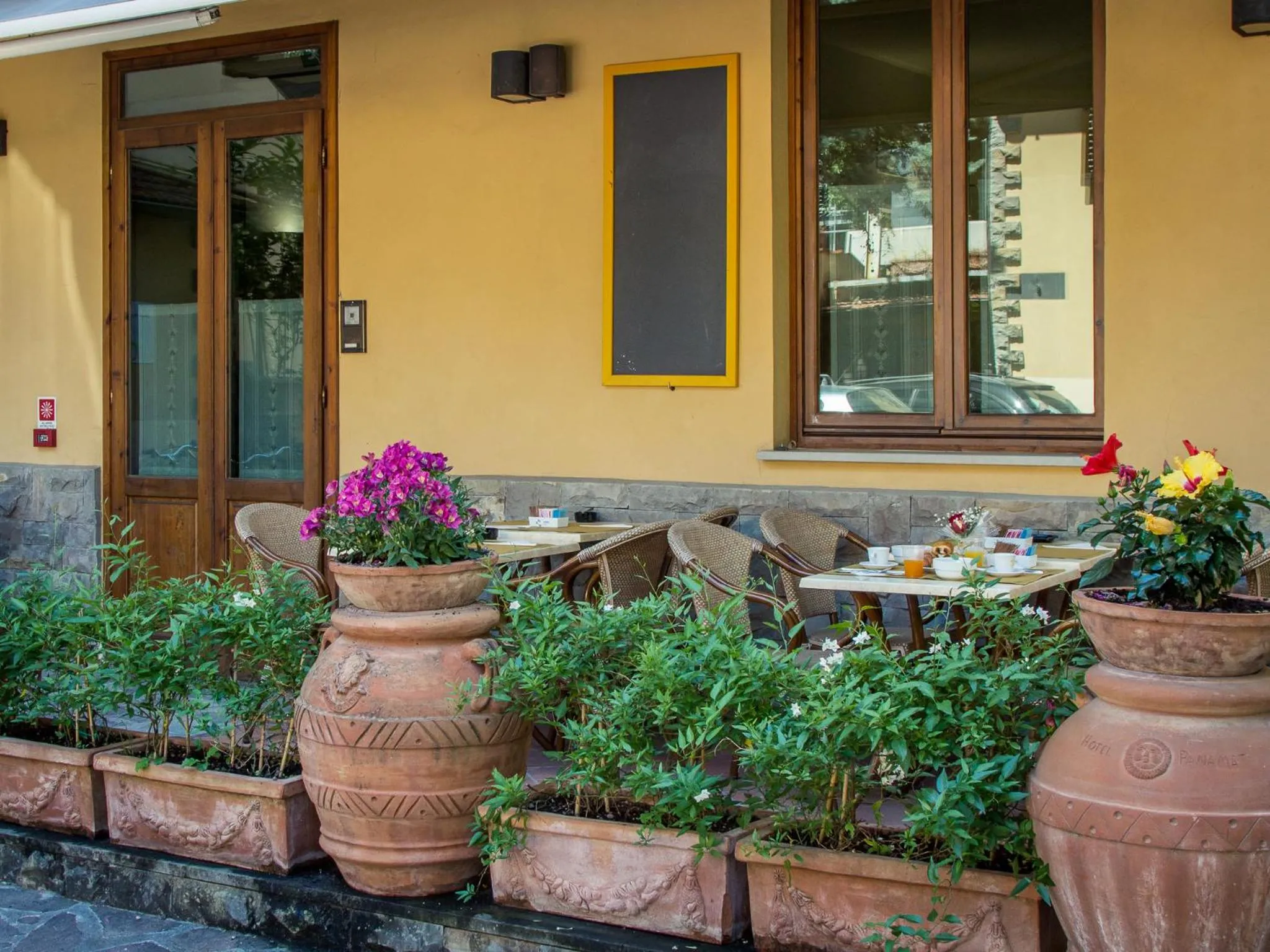 Food and drinks in Hotel Panama