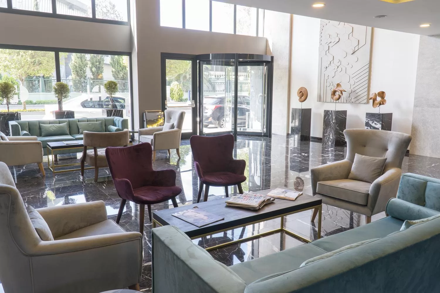 Lobby or reception in Greymark Hotel