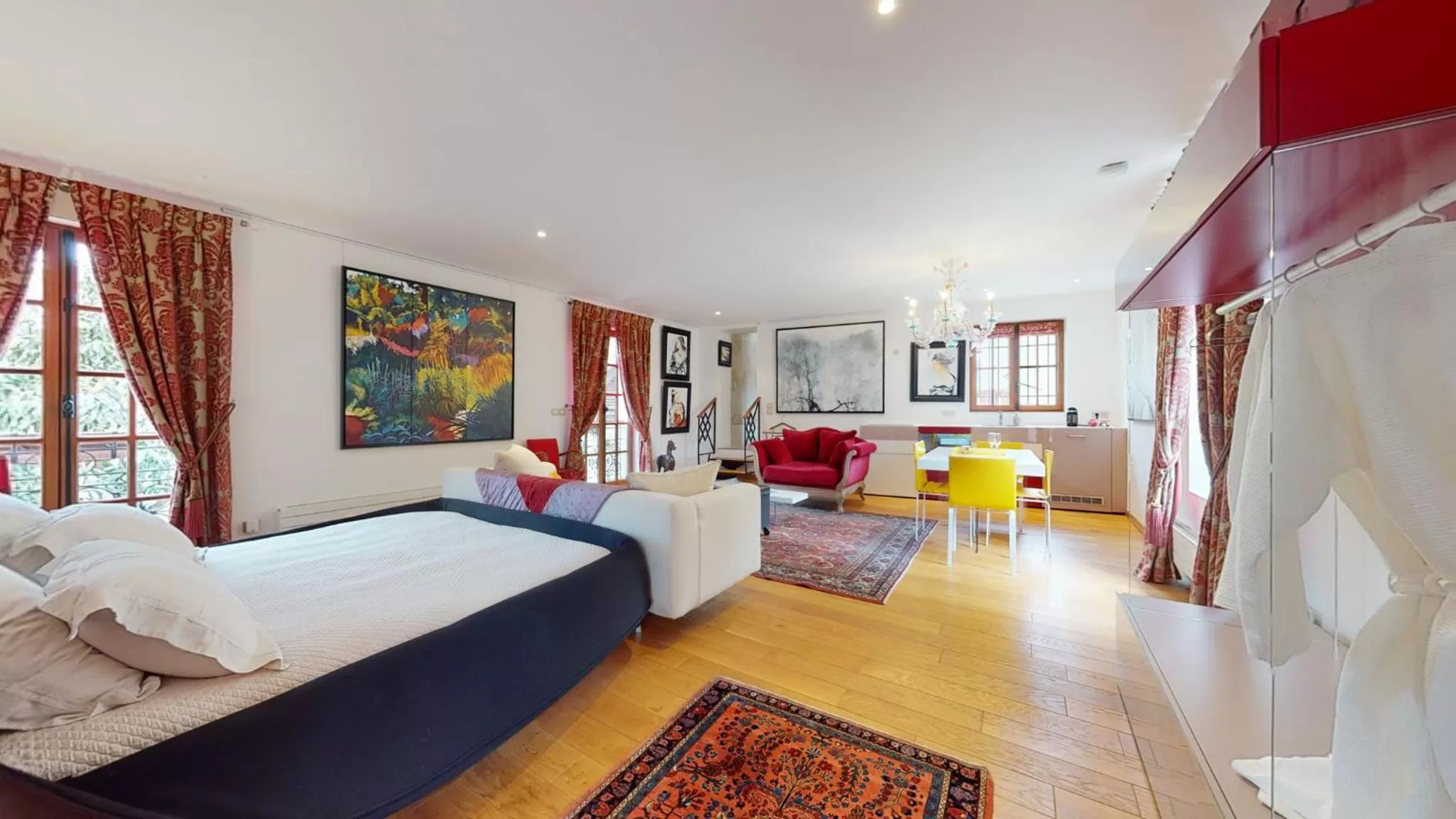 Bed in Besharat Gallery & Museum