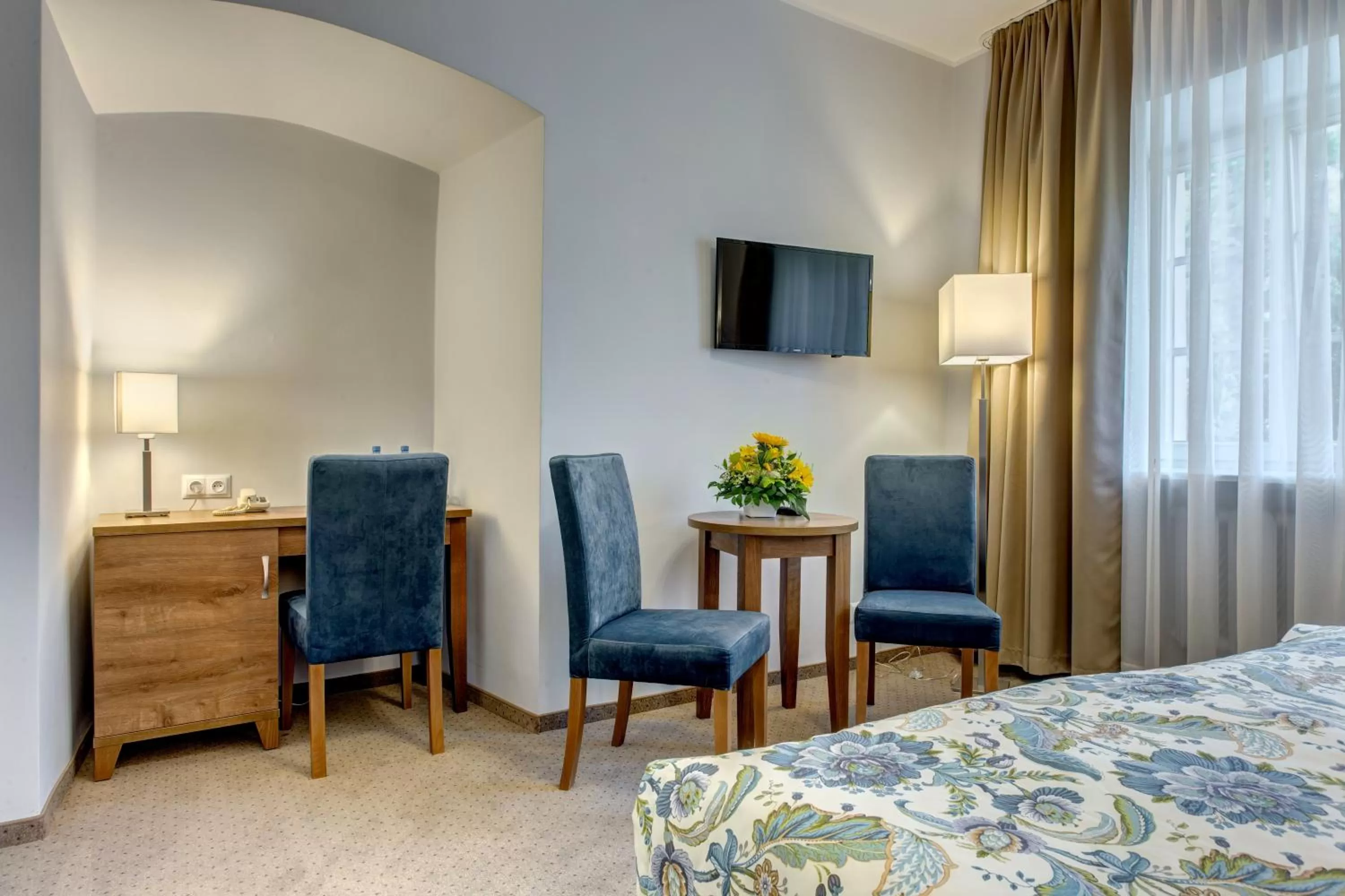 TV and multimedia, Bed in Hotel Książ