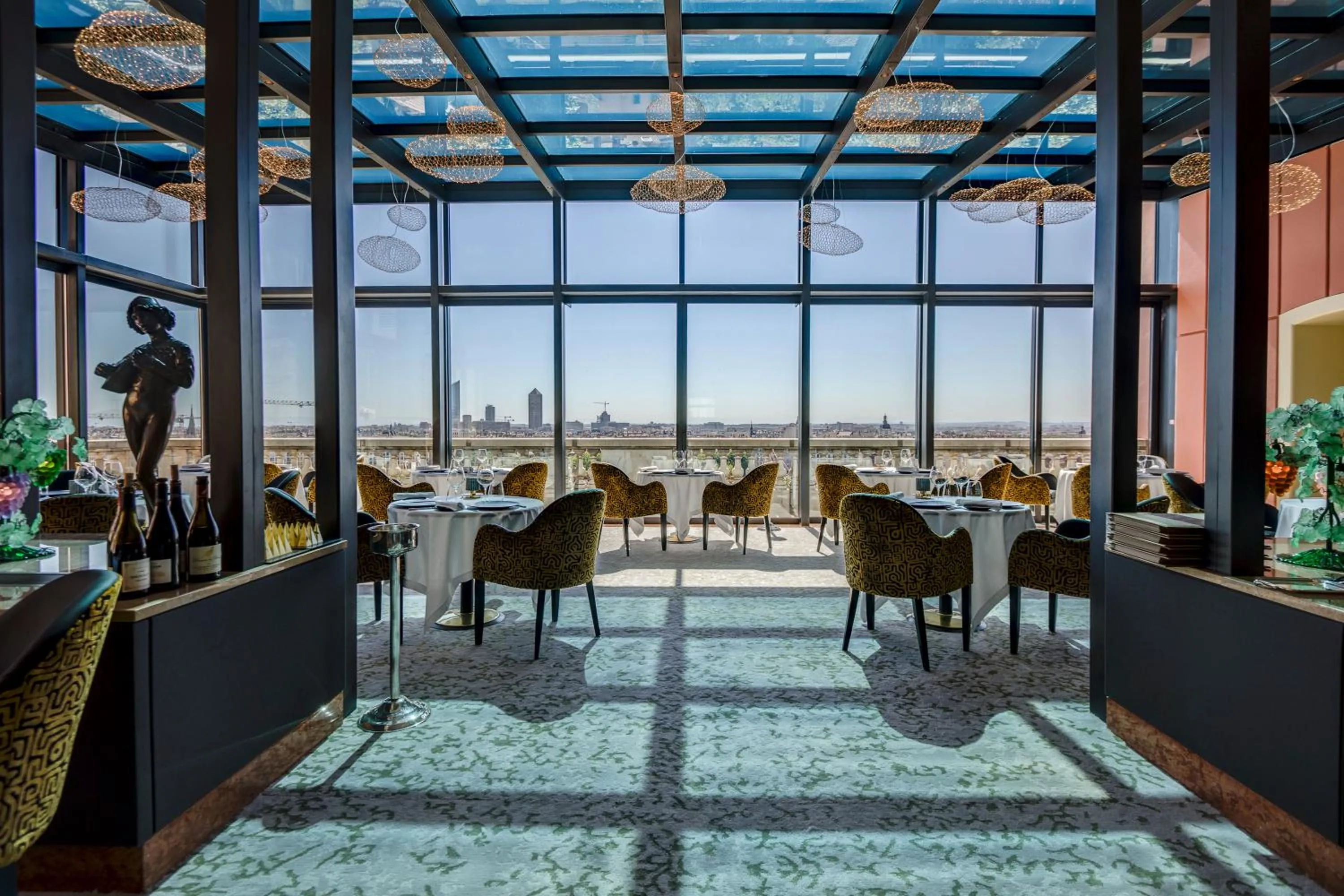 Restaurant/places to eat in Villa Florentine, A Beauvallon Hotel & Spa