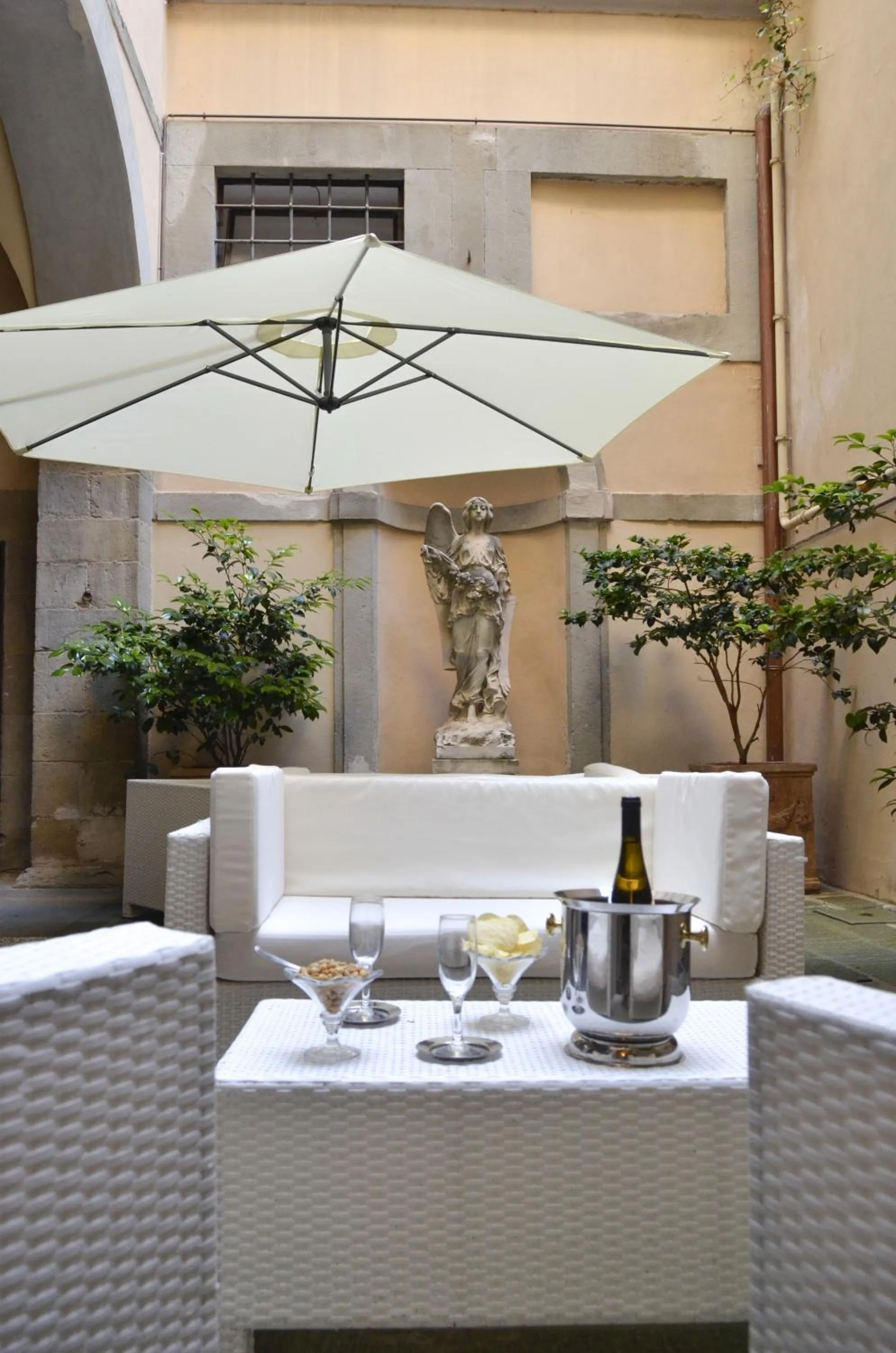 Patio in Hotel San Michele