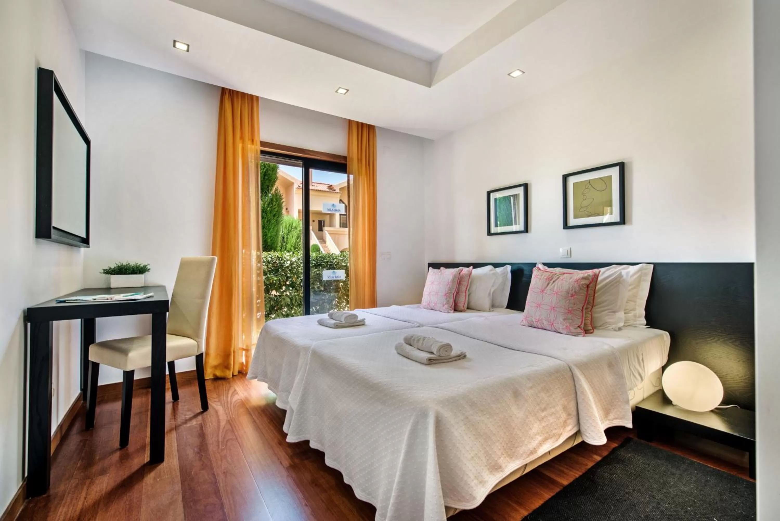 Photo of the whole room, Bed in Baia da Luz Resort