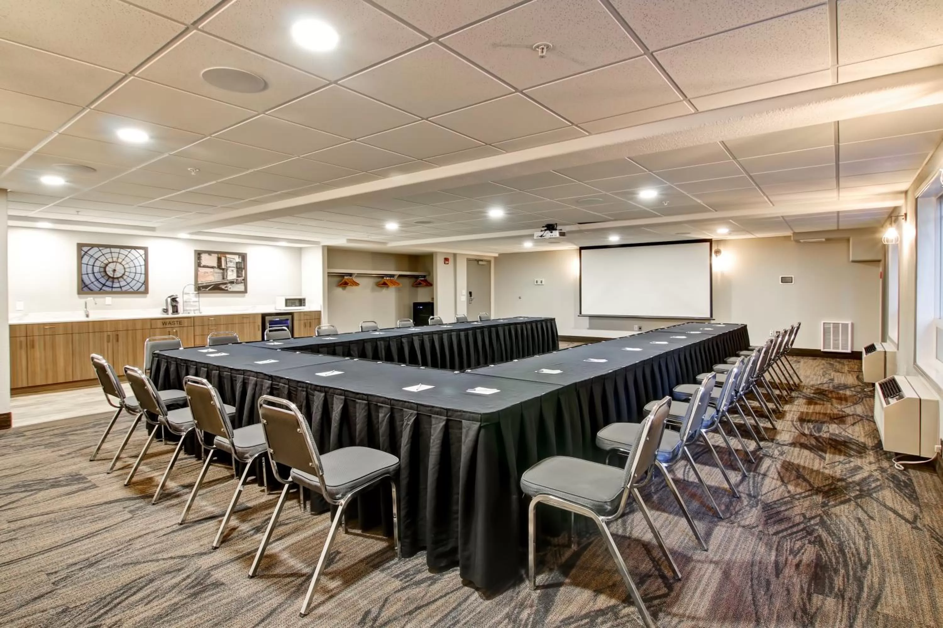Meeting/conference room in Canalta Brooks