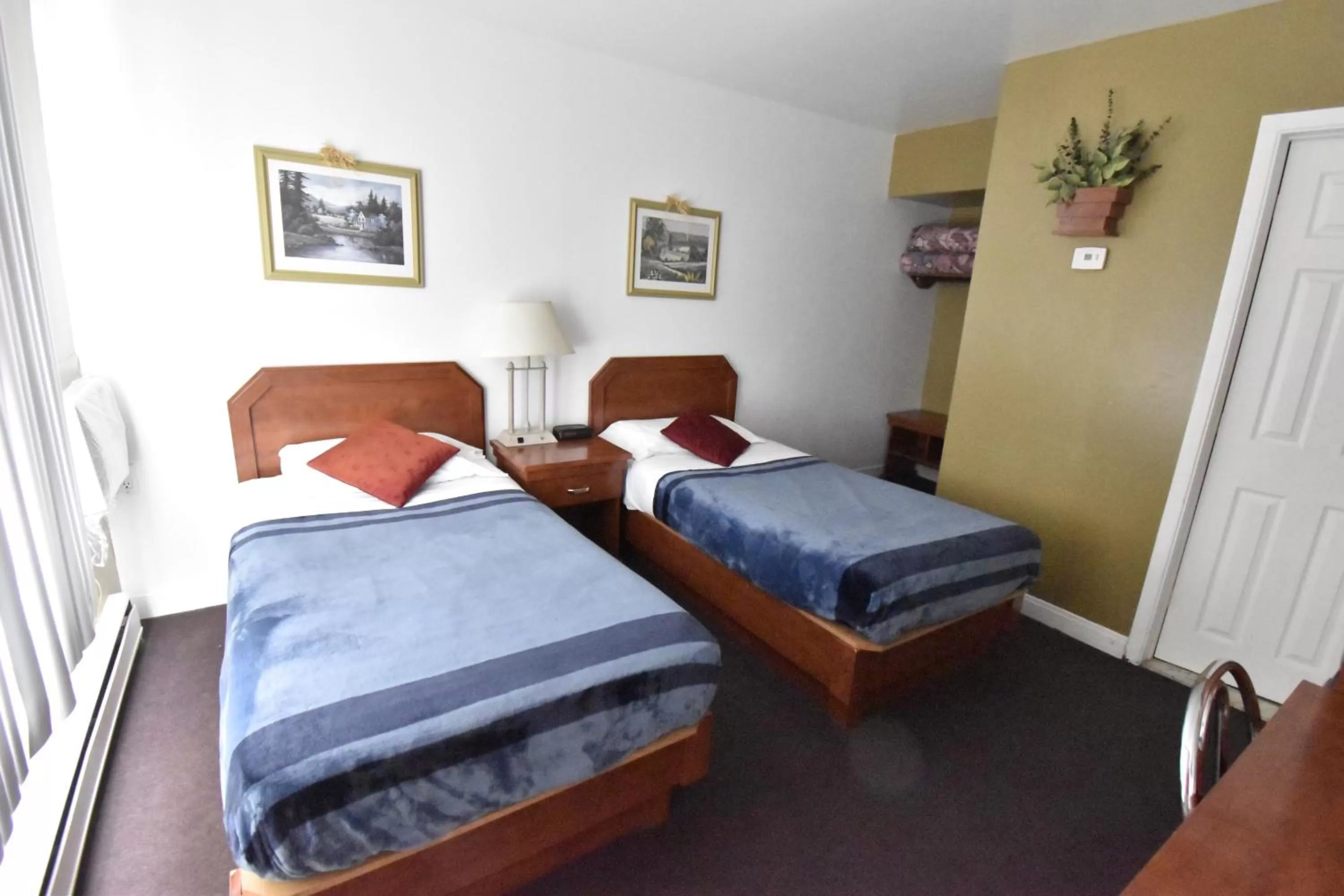 Twin Room in Motel ANF