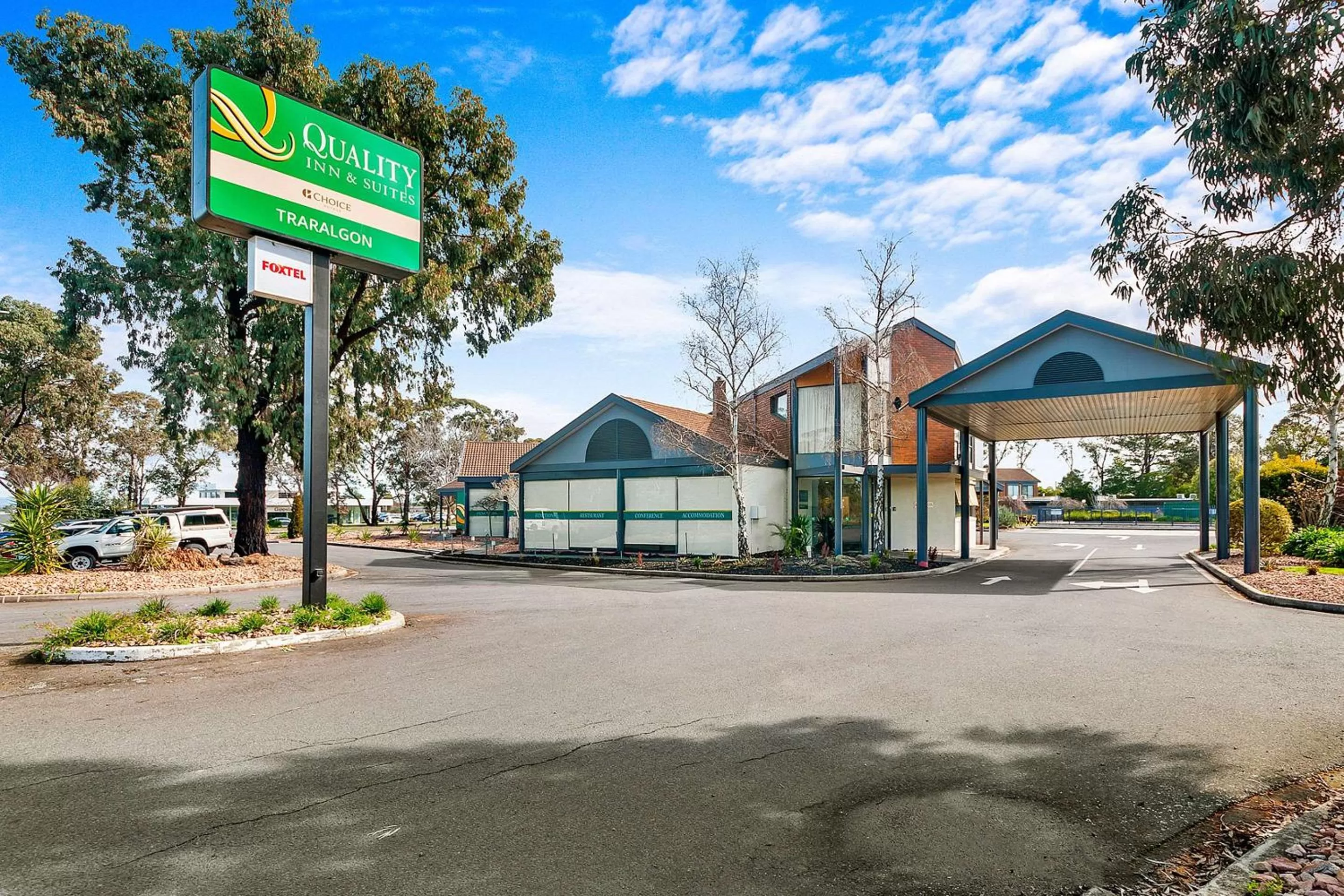 Property building in Quality Inn & Suites Traralgon