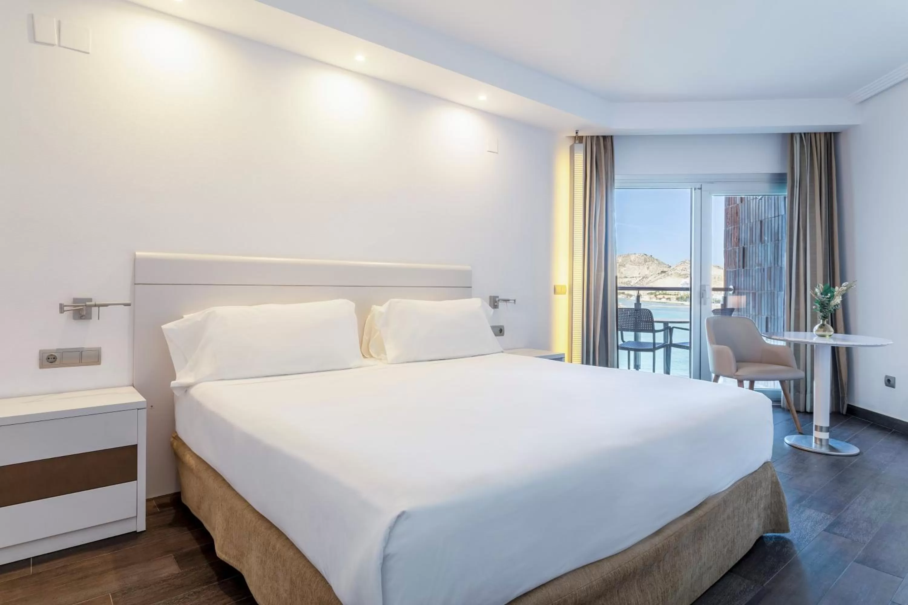 Bed in INNSiDE by Meliá Alicante Porta Maris