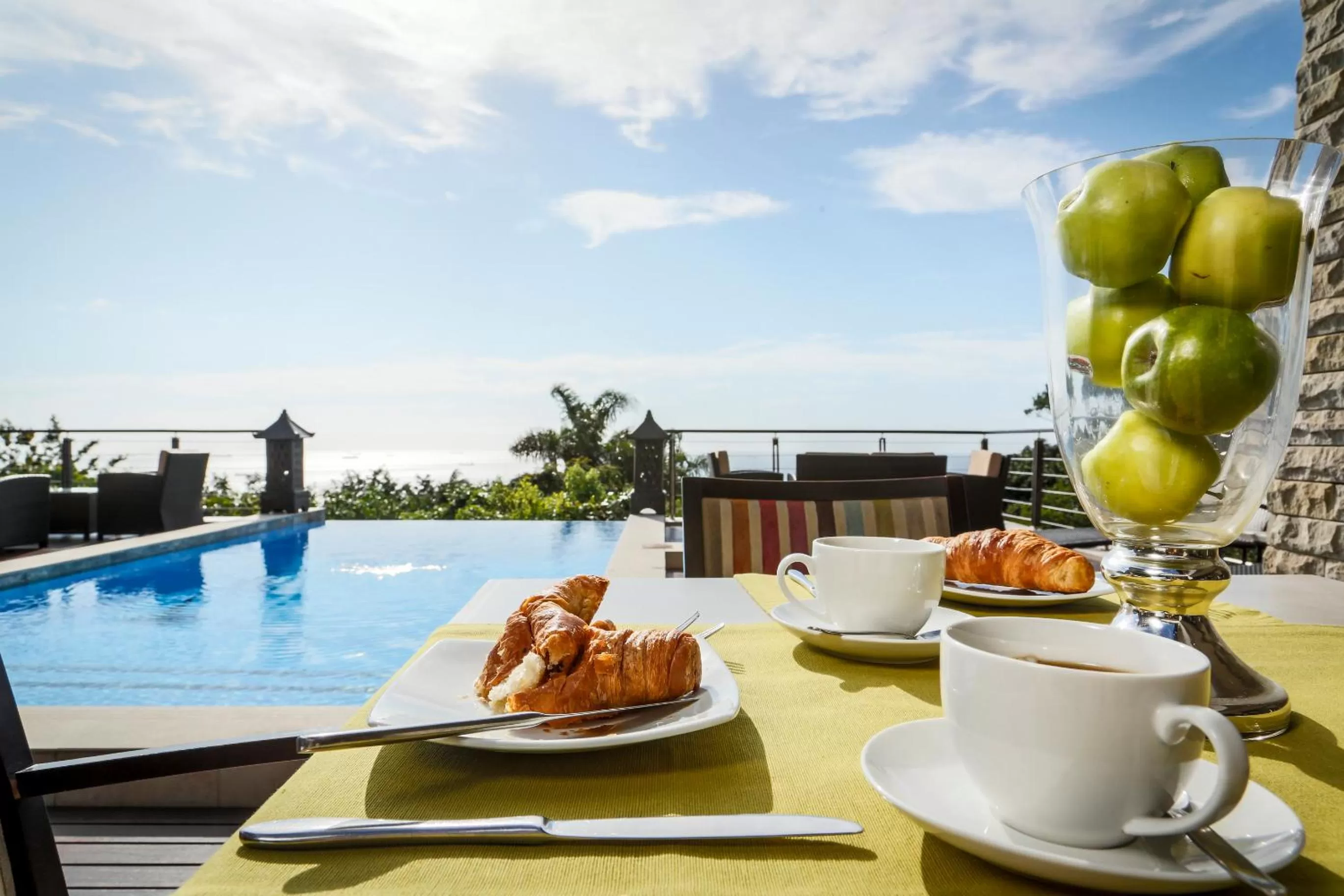 Restaurant/places to eat in Endless Horizons Boutique Hotel