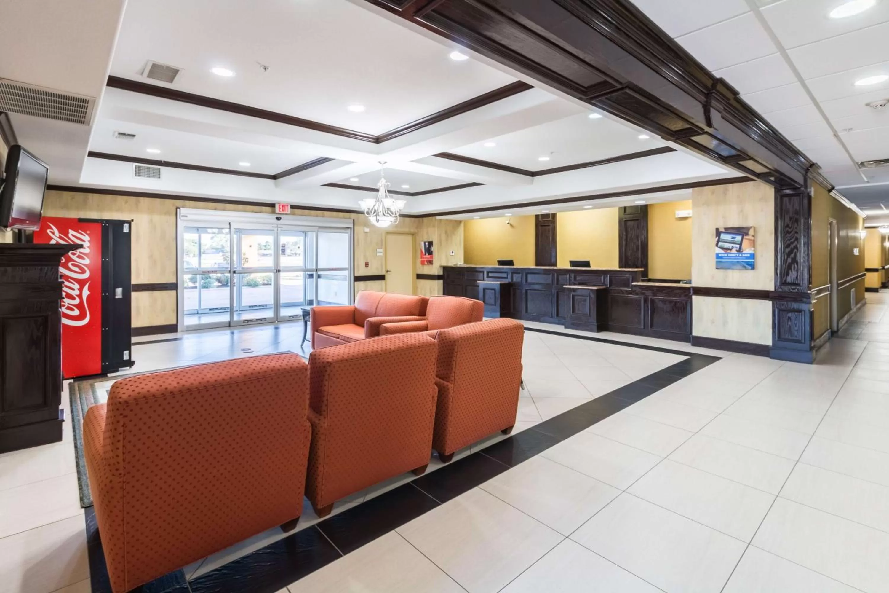 Communal lounge/ TV room in Motel 6-Joshua, TX