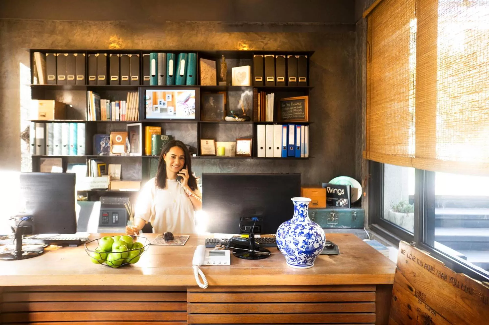 Lobby or reception in Alavya