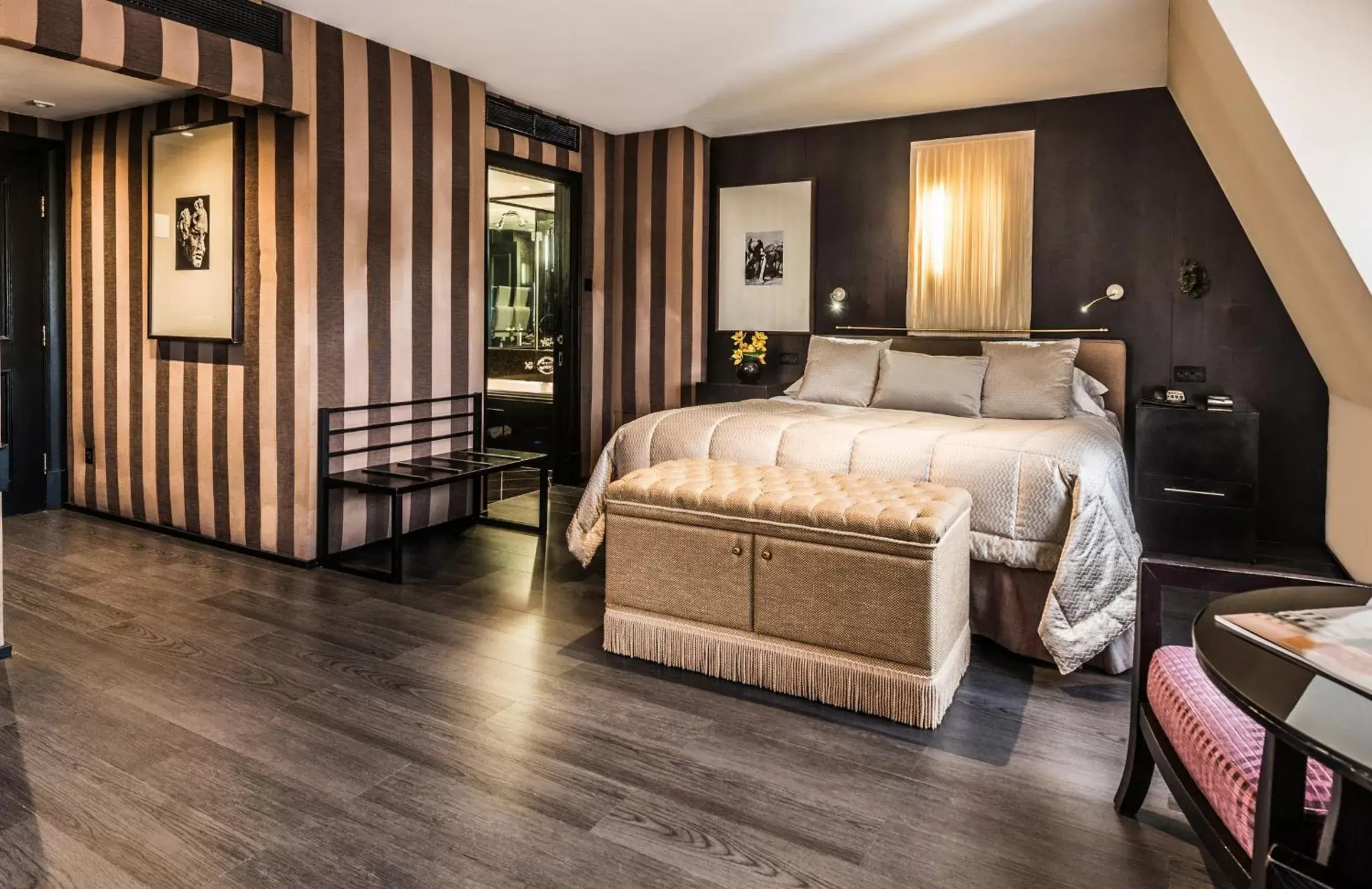 Executive Double Room in 60 Hyde Park Gate Hotel Executive Double Room in 60 Hyde Park Gate Hotel