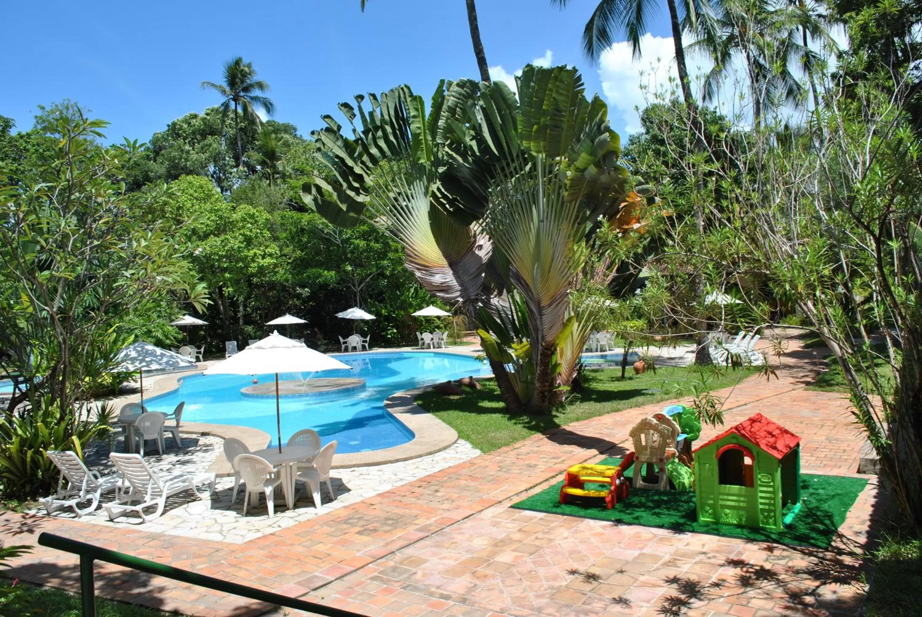 Swimming pool in Hotel 7 Colinas