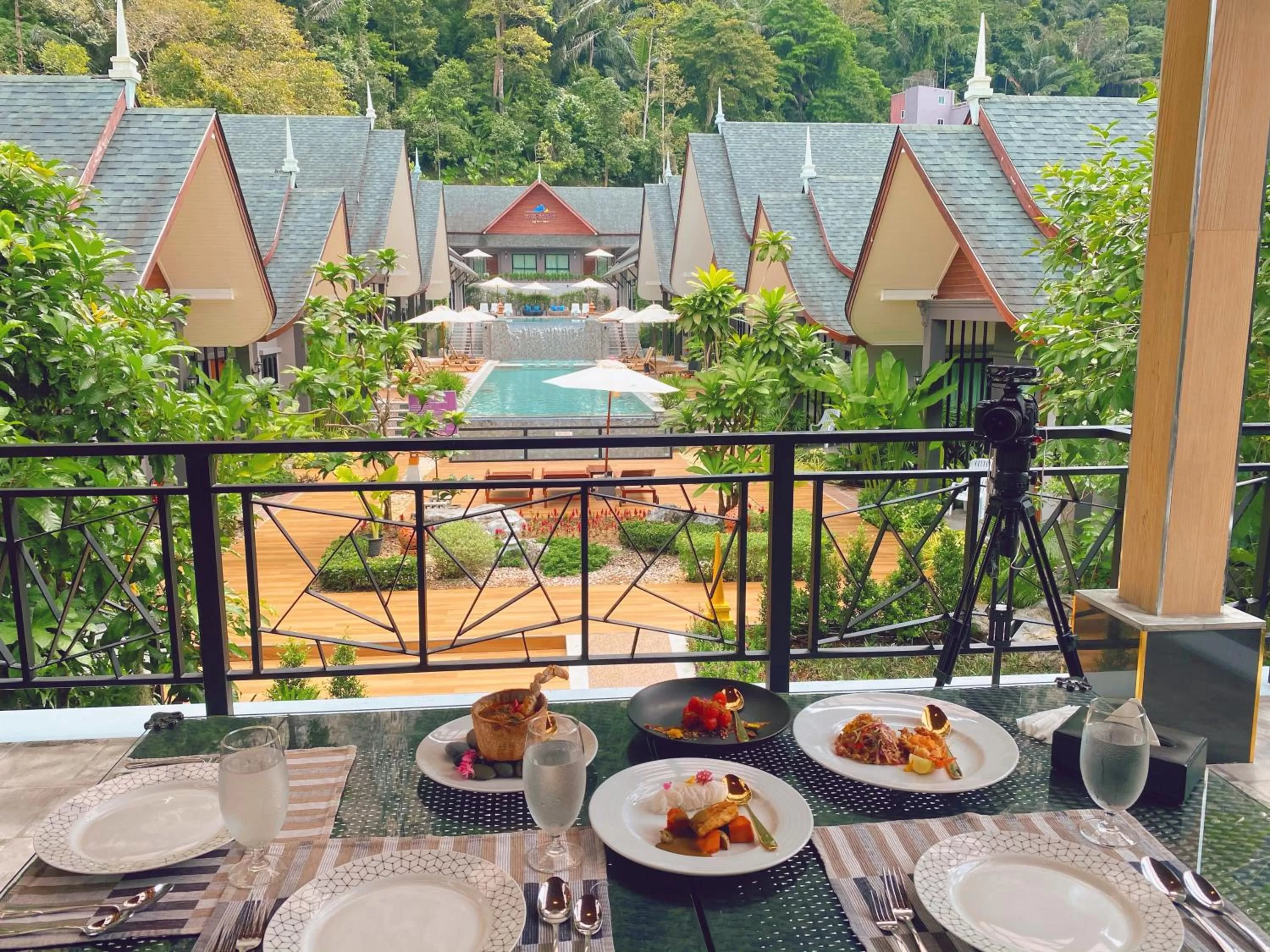 Breakfast in The Scene Cliff View Villas