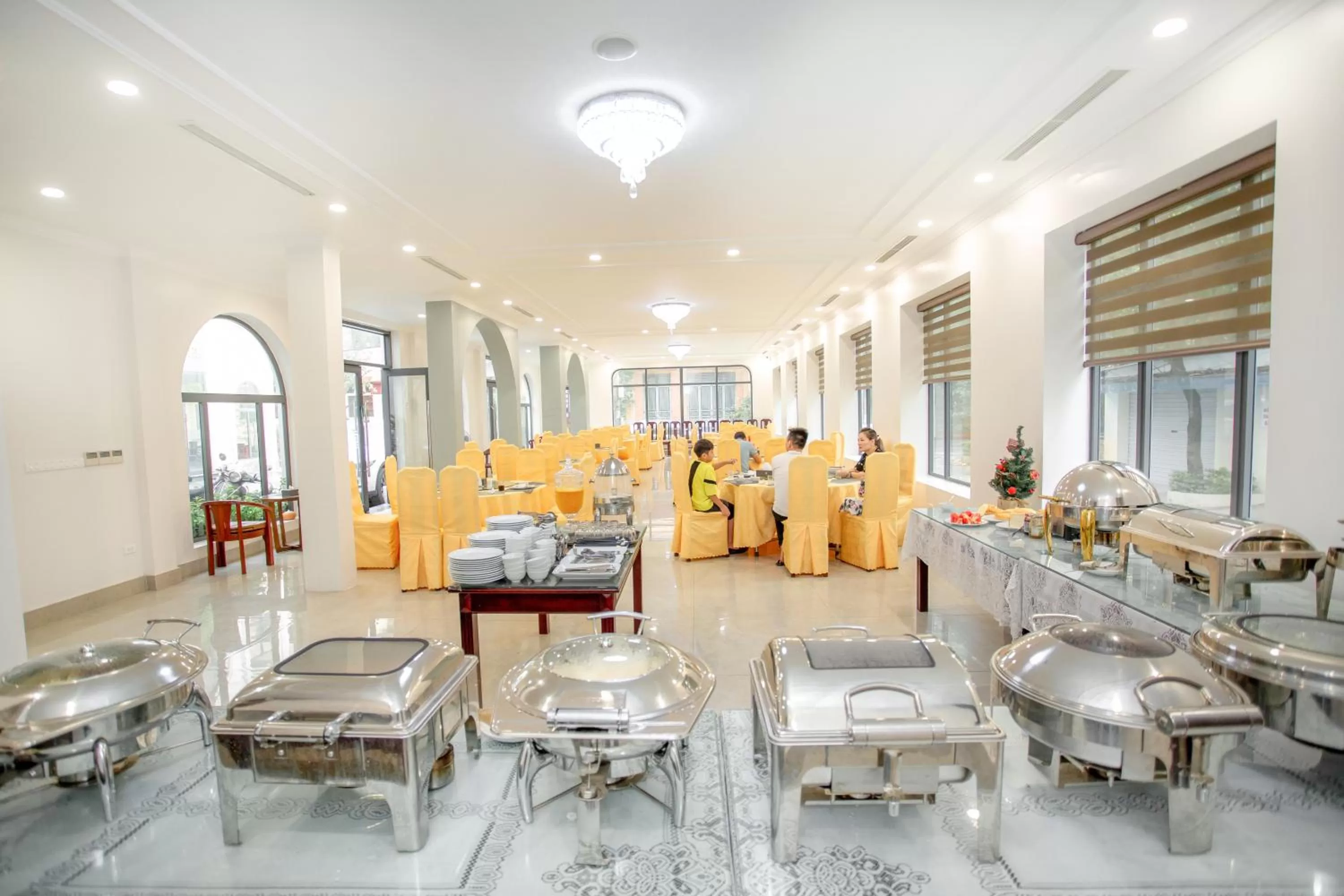 Restaurant/places to eat in MOMALI Hotel Ninh Binh
