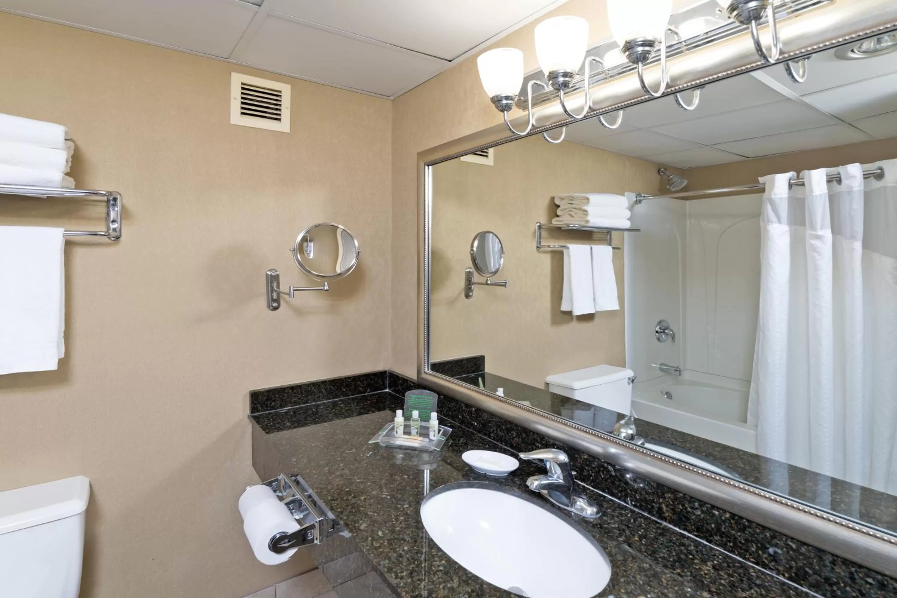 Wyndham Garden Totowa