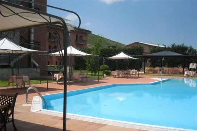 Swimming pool in Hotel Olimpia