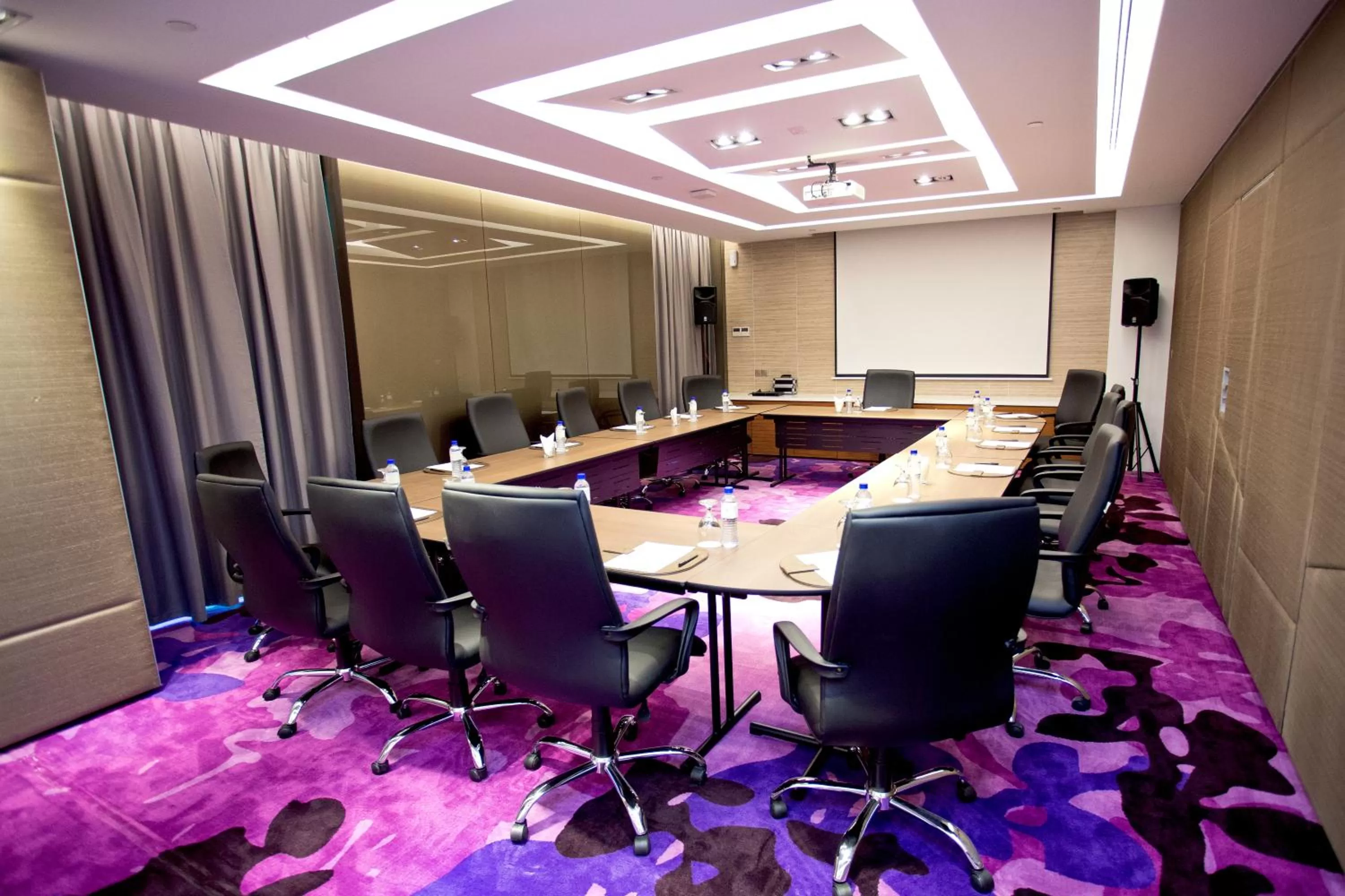 Business facilities in Vouk Hotel Suites, Penang