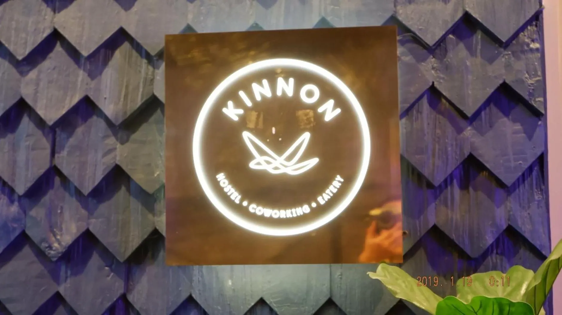 Kinnon Deluxe Hostel Coworking Cafe