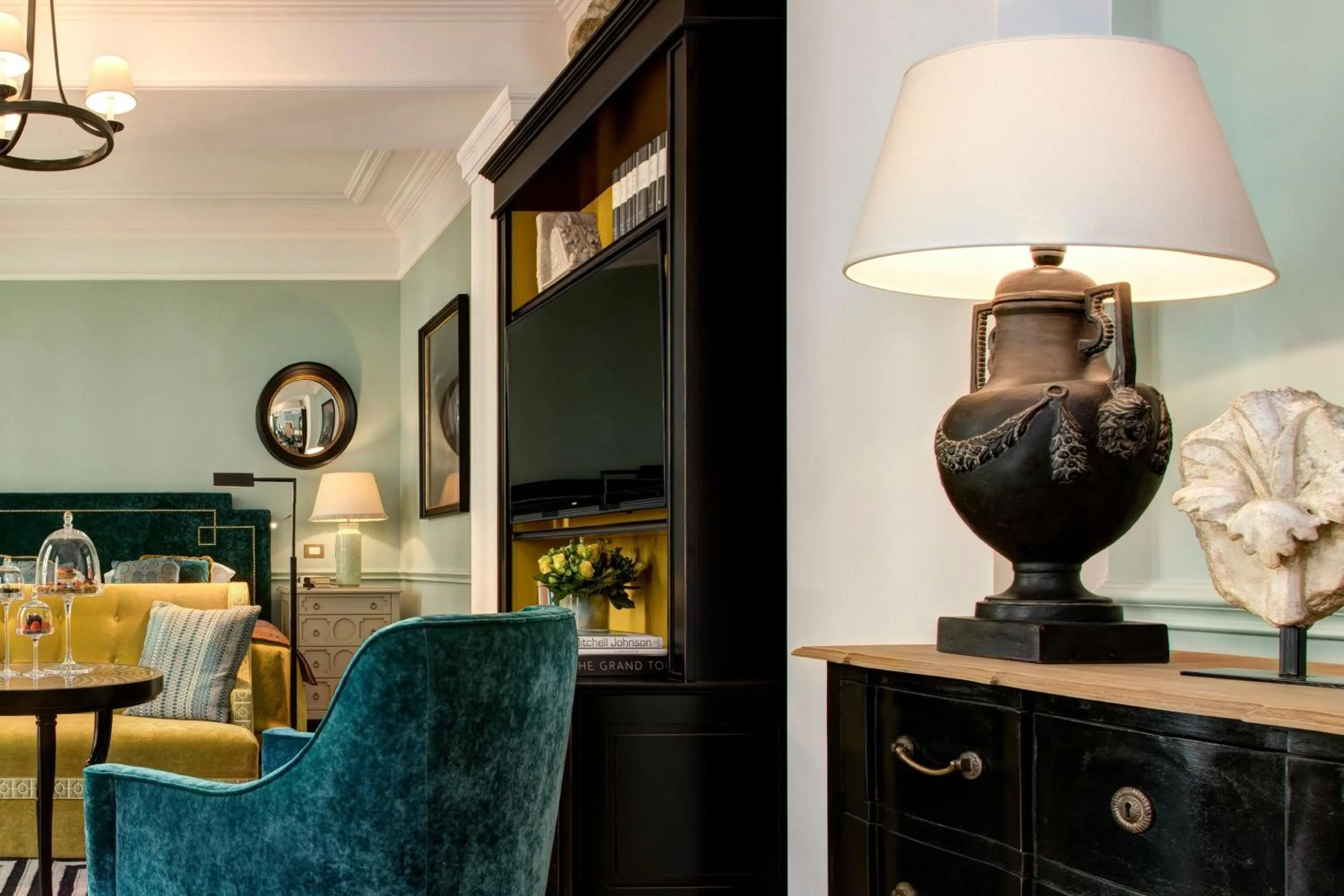 Bedroom in Rocco Forte Hotel De La Ville