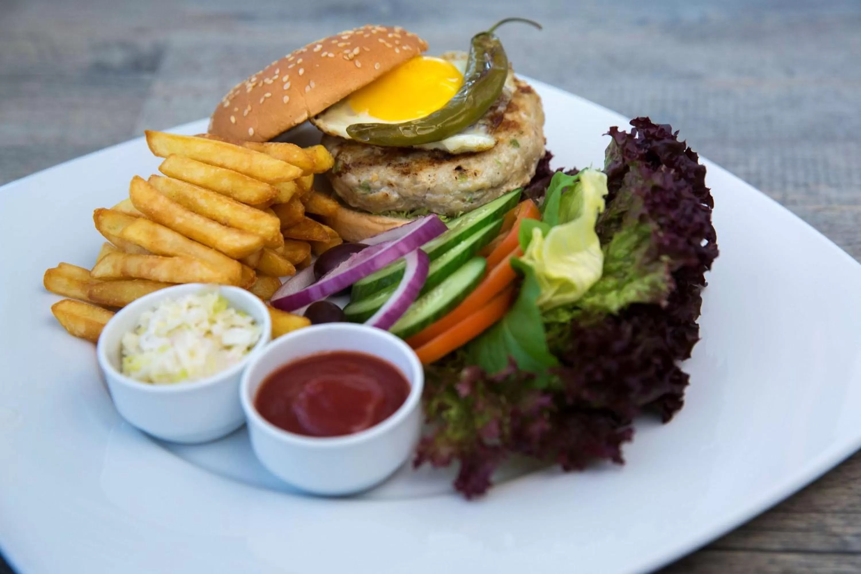 Restaurant/places to eat in Radisson Blu Plaza Jeddah