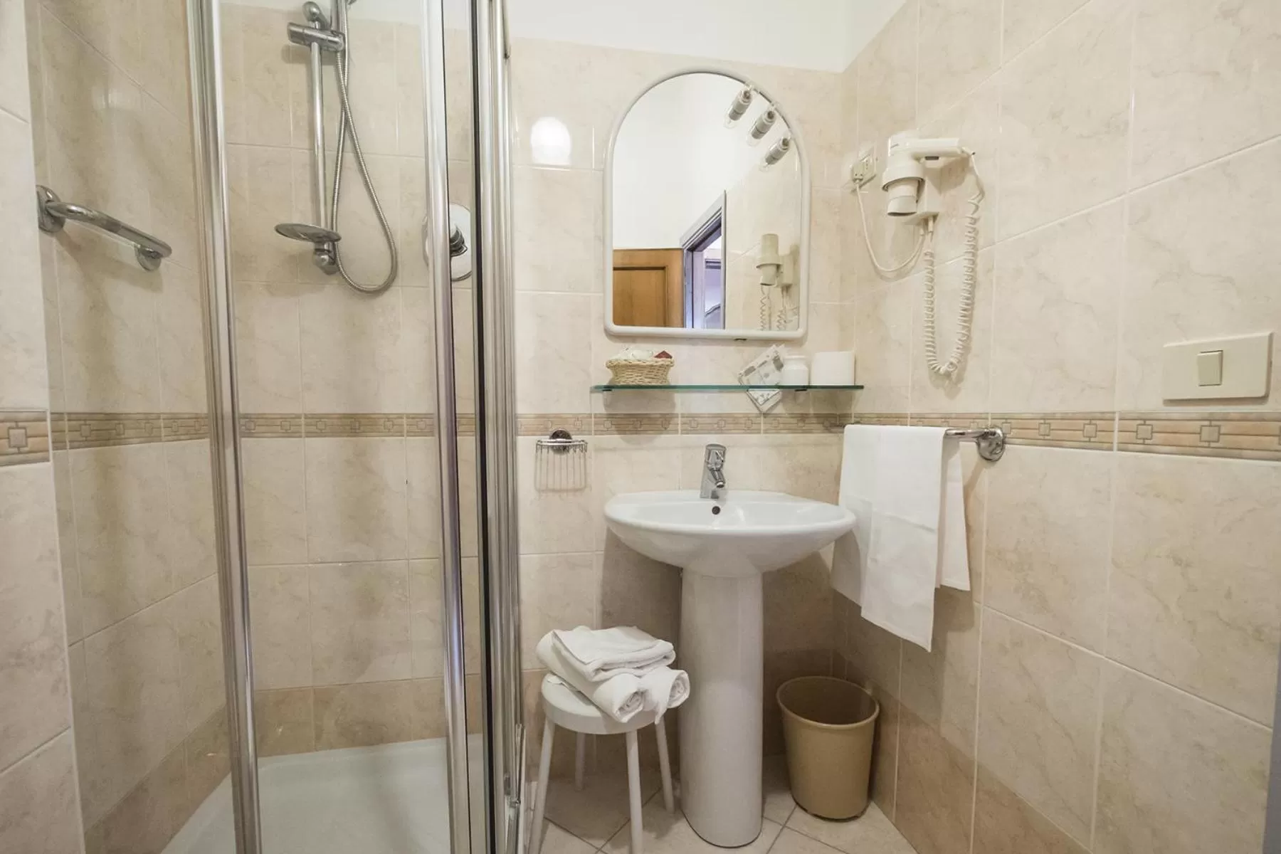 Shower in Grifone Hotel