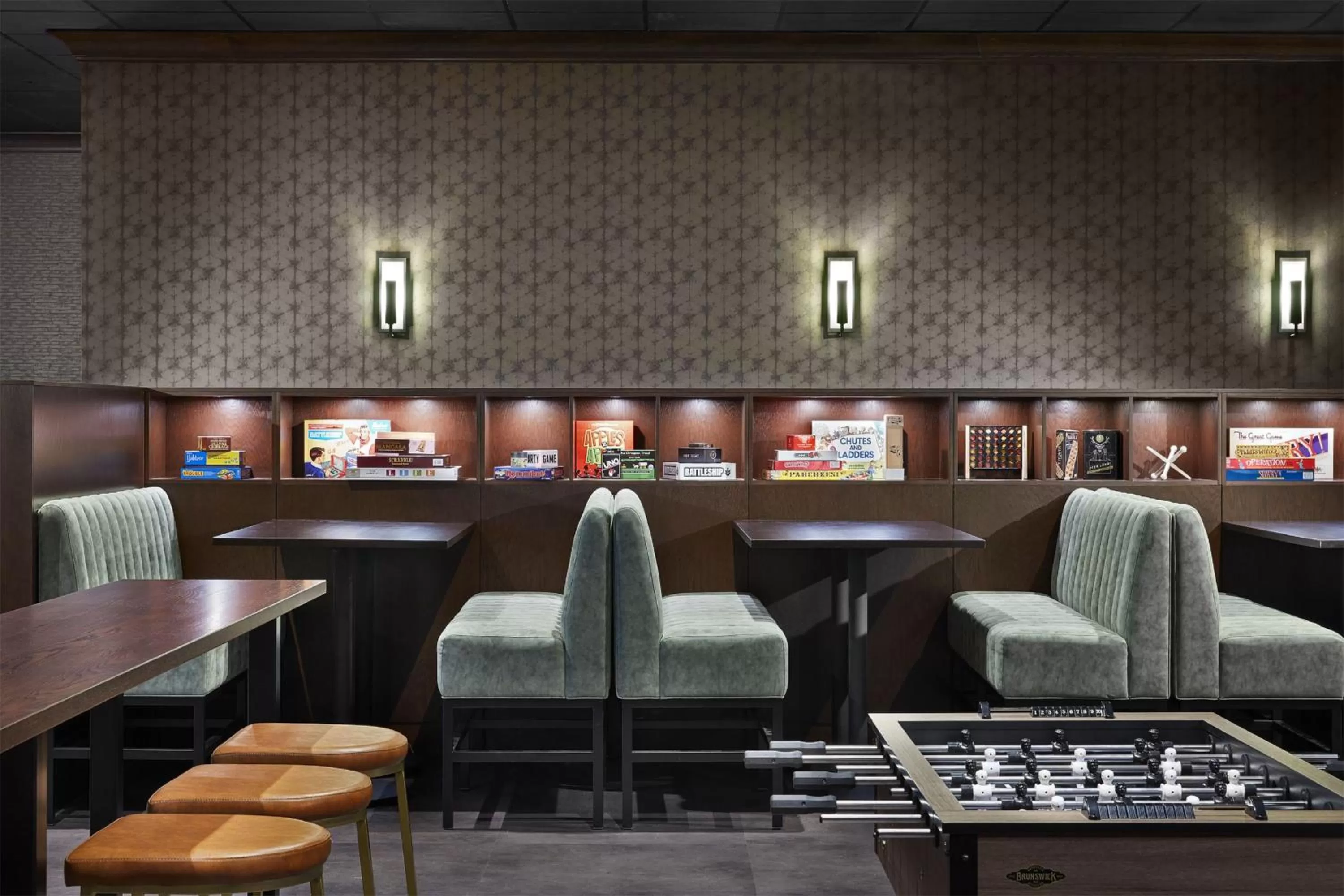 Lounge or bar in InterContinental Minneapolis - St. Paul Airport by IHG