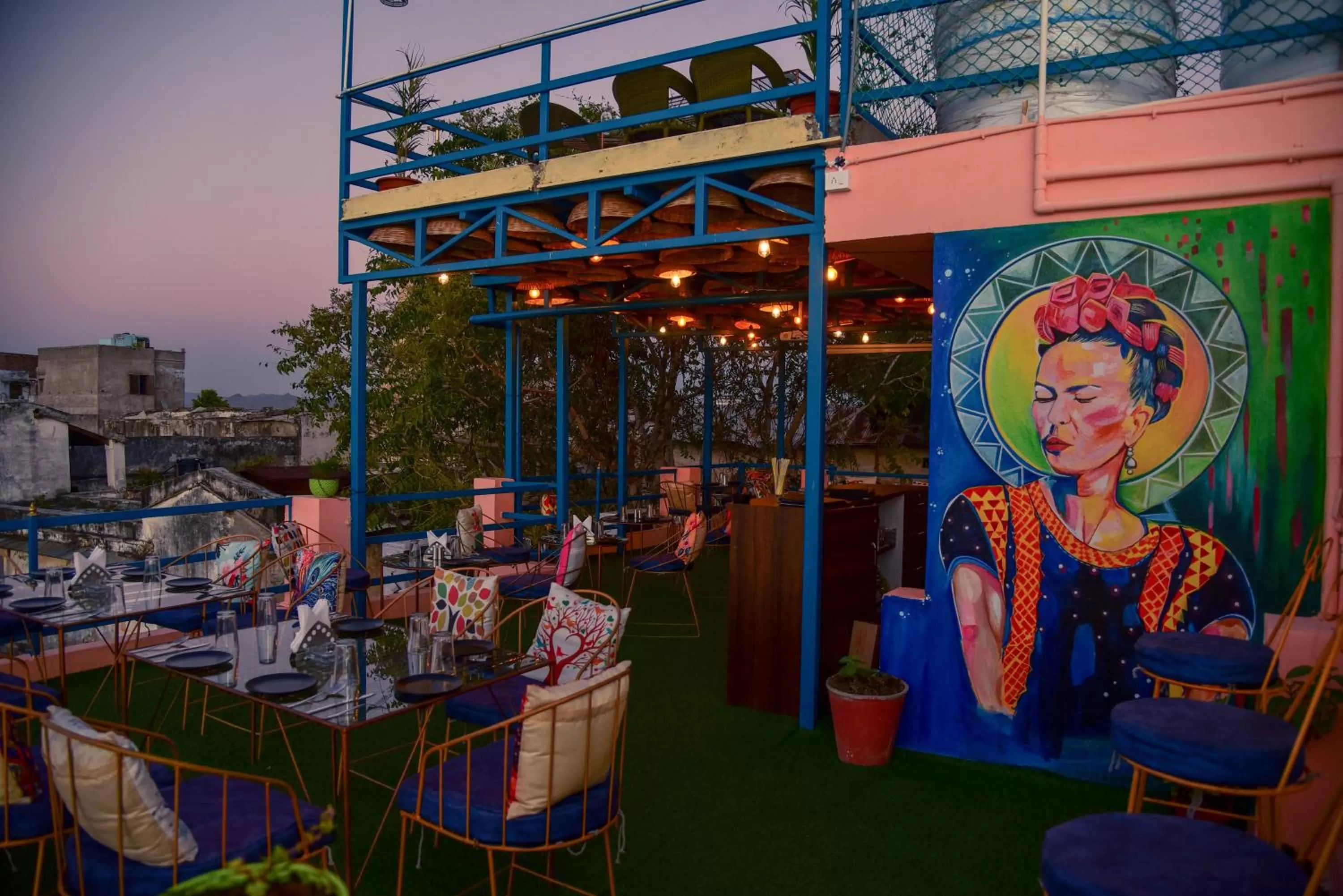 Restaurant/places to eat in Hotel Casa by the lake