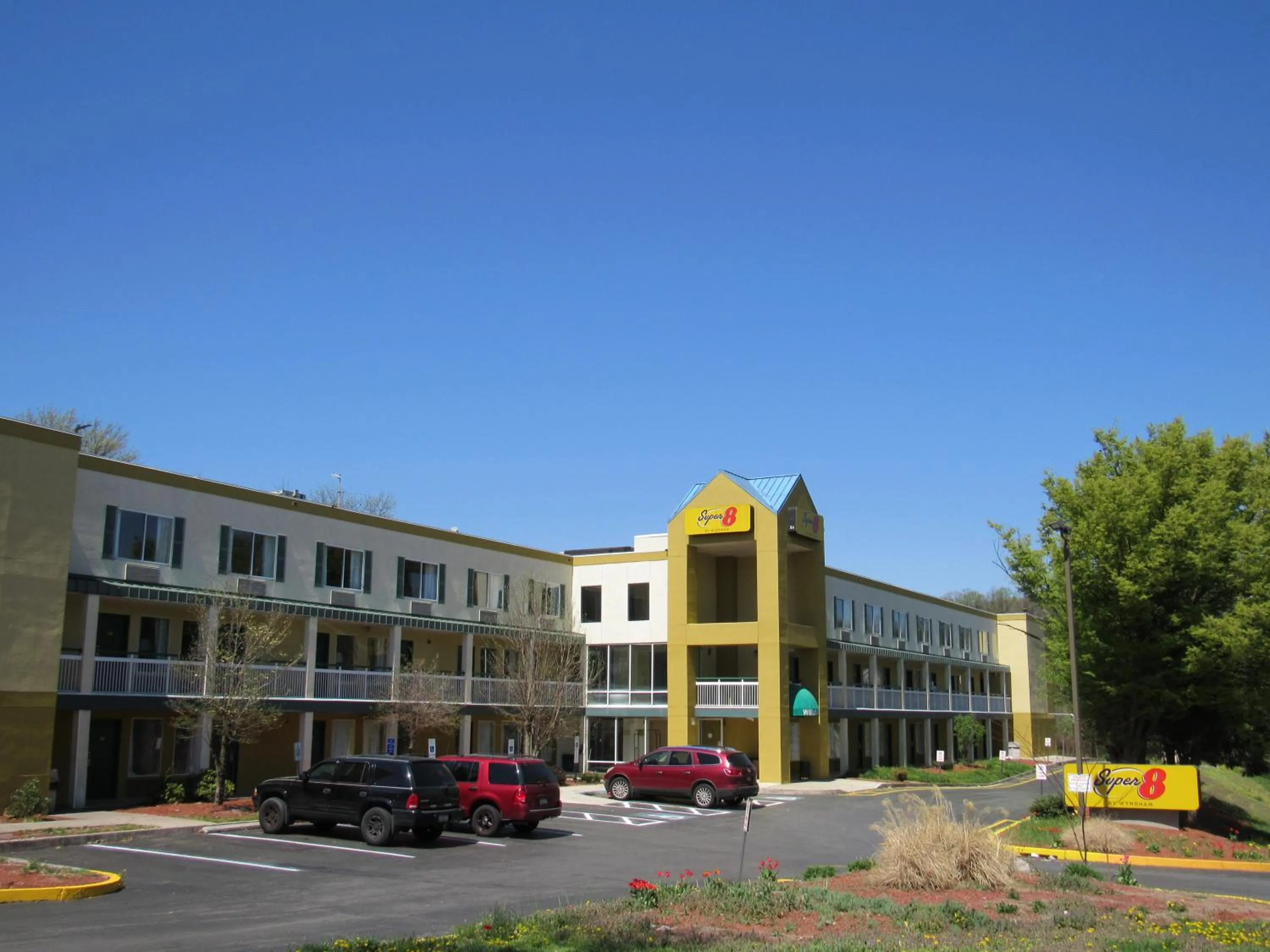 Super 8 by Wyndham New Cumberland