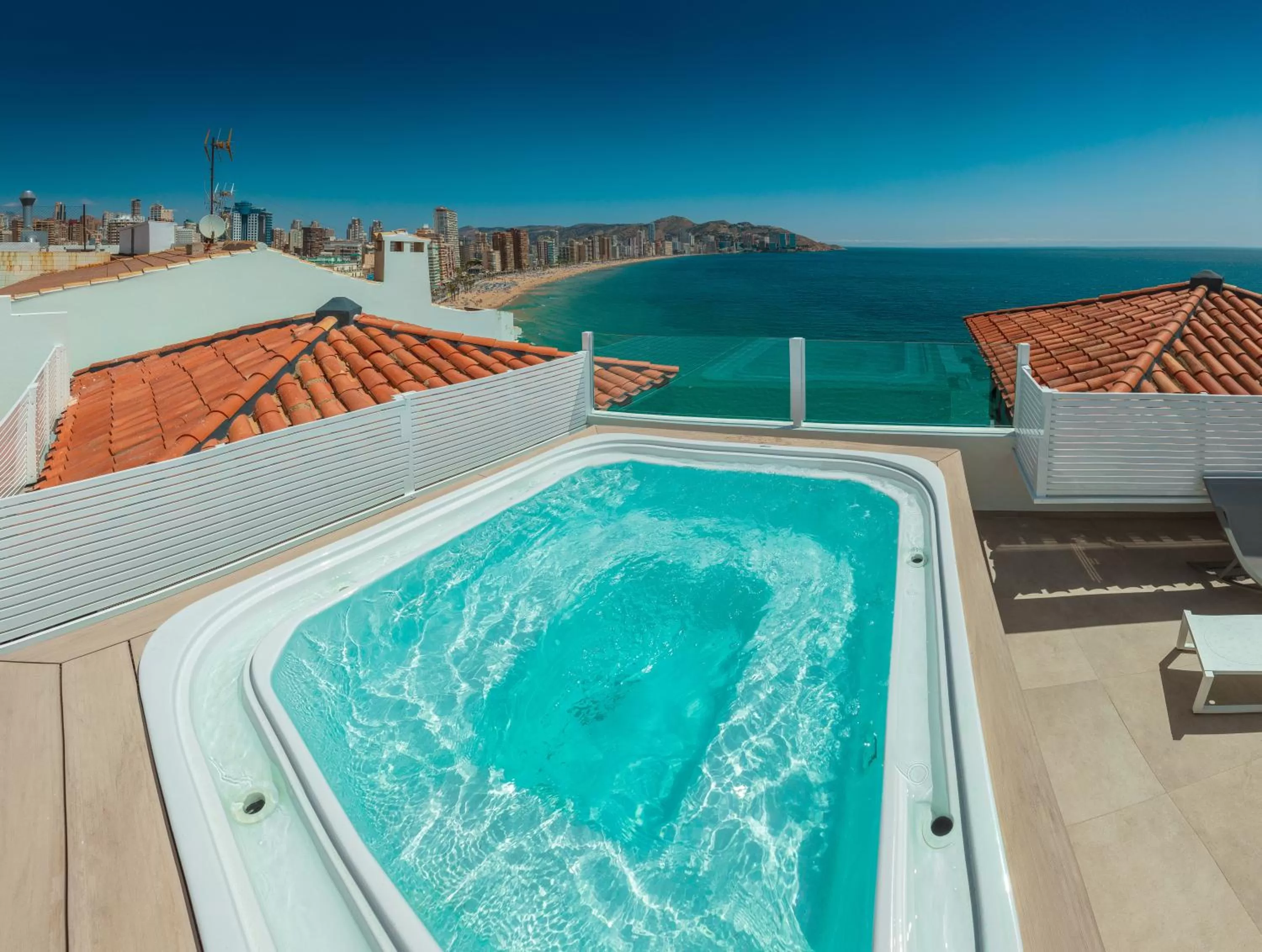 Hot Tub in Gastrohotel Boutique RH Canfali