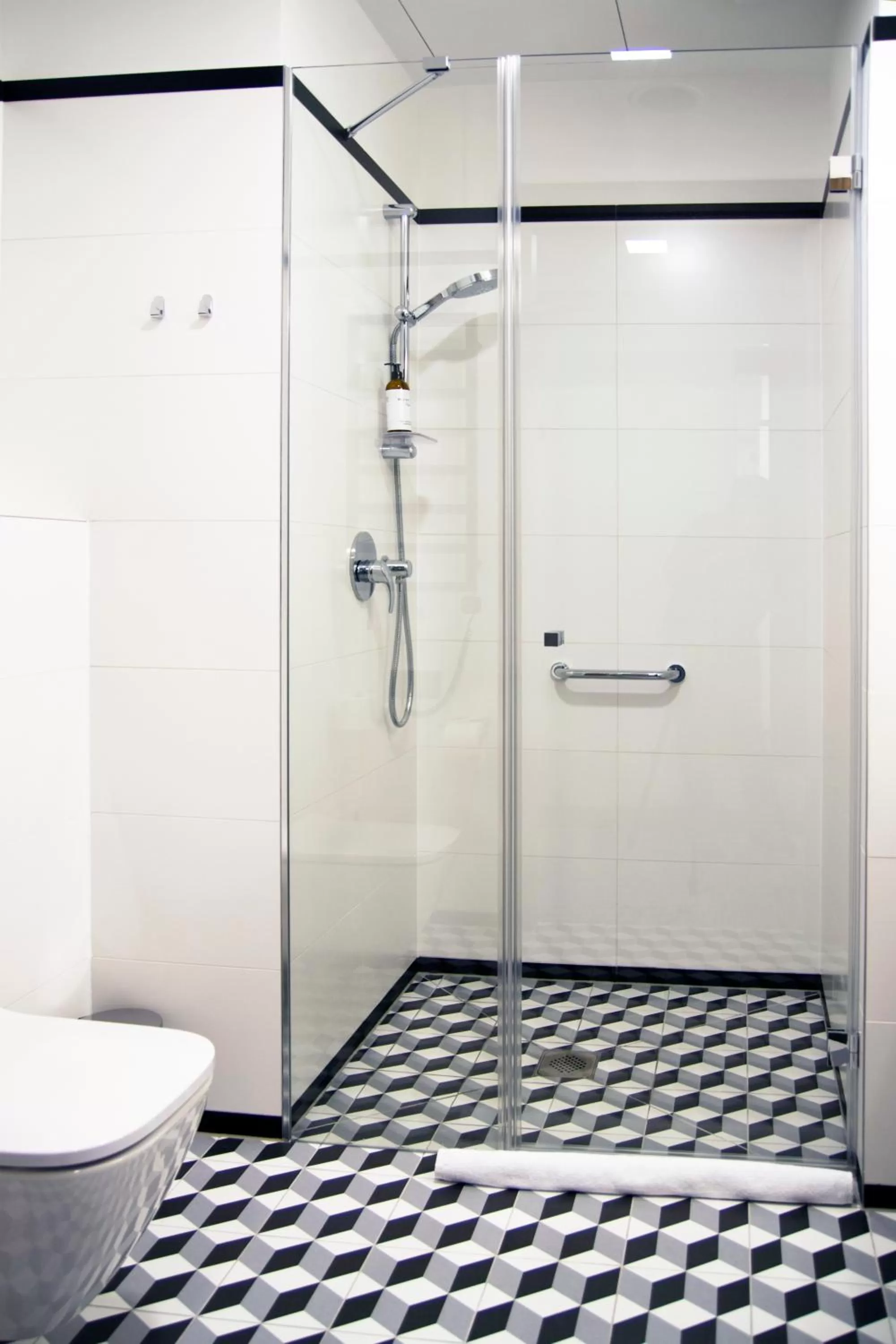 Shower in IBB Hotel Gdańsk