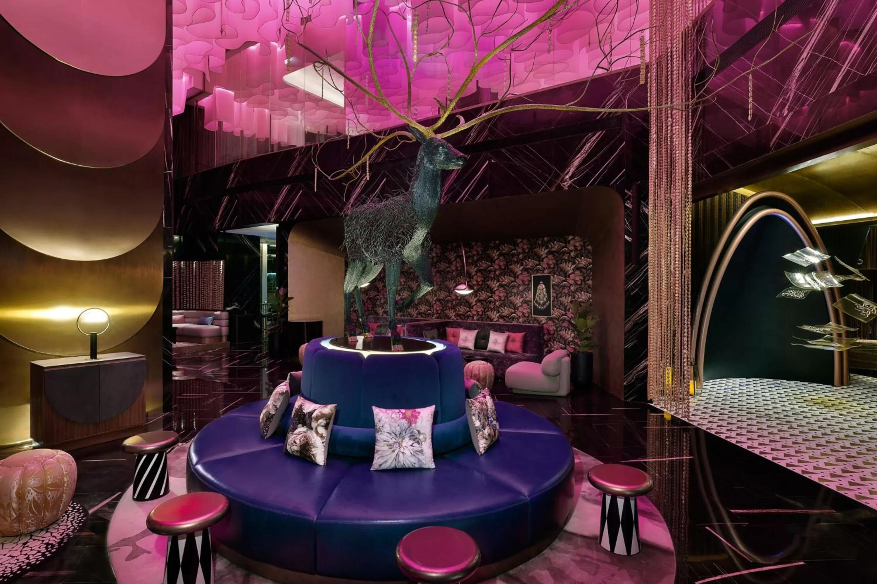 Lounge or bar in W Dubai - Mina Seyahi