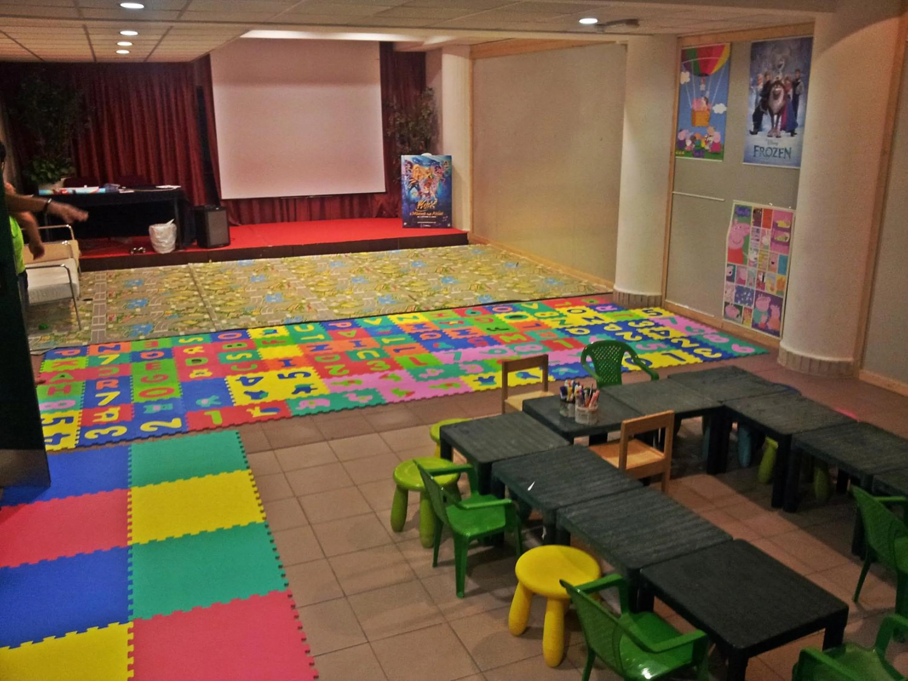 Game Room in Hotel Dante Family Spa Resort