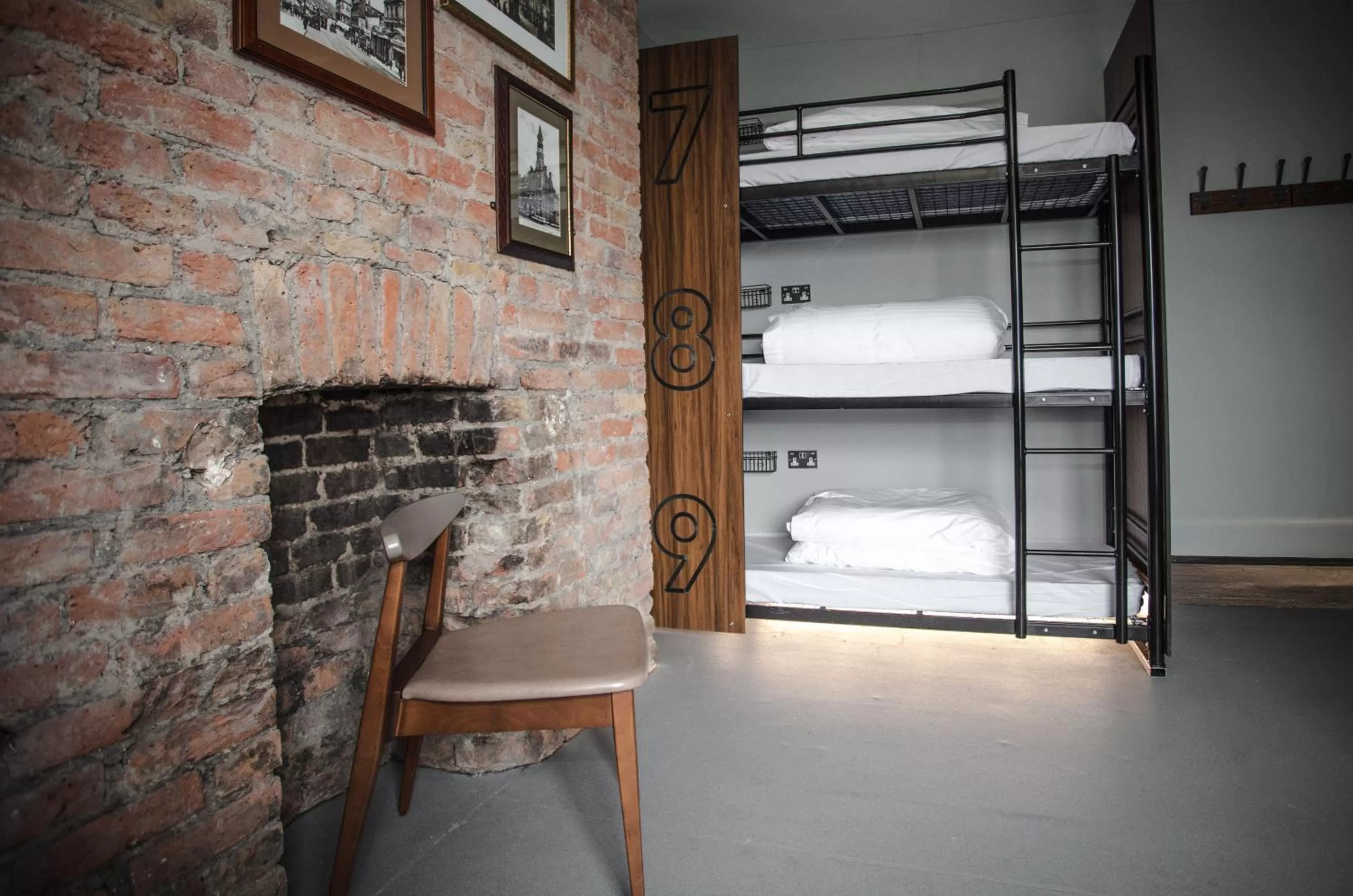 Bedroom, Bed in PubLove @ The Crown, Battersea