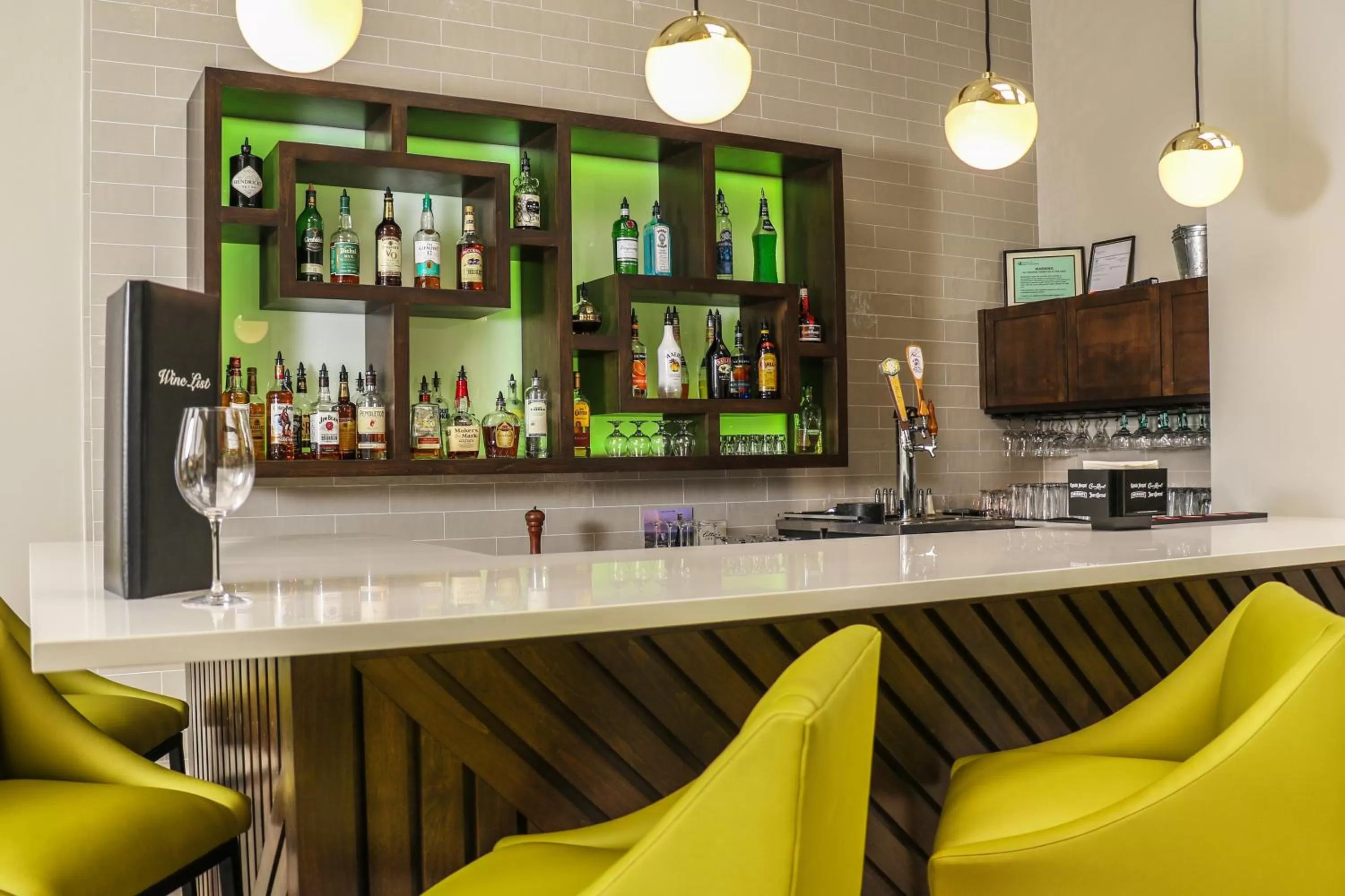 Lounge or bar in Holiday Inn Clarkston - Lewiston by IHG
