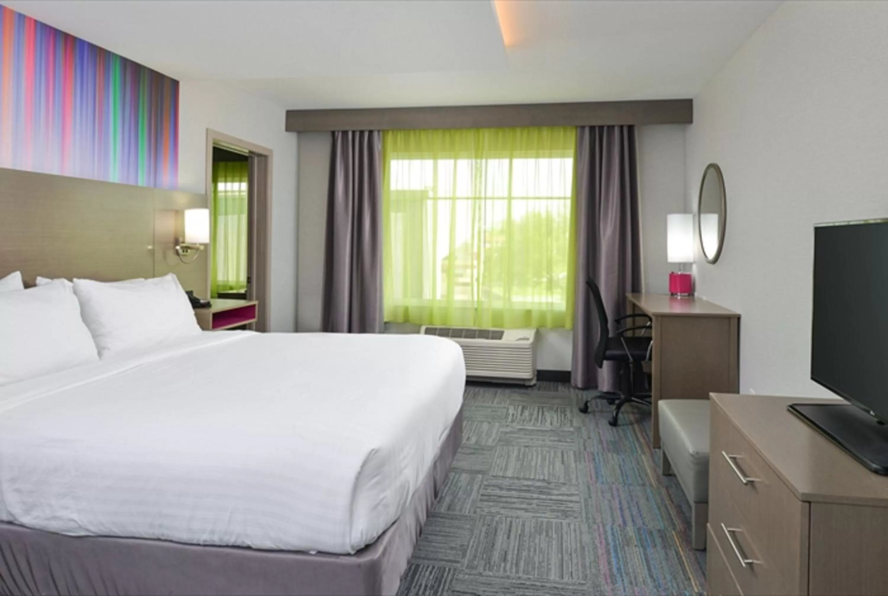 Bedroom, Bed in Holiday Inn Express & Suites Shippensburg by IHG