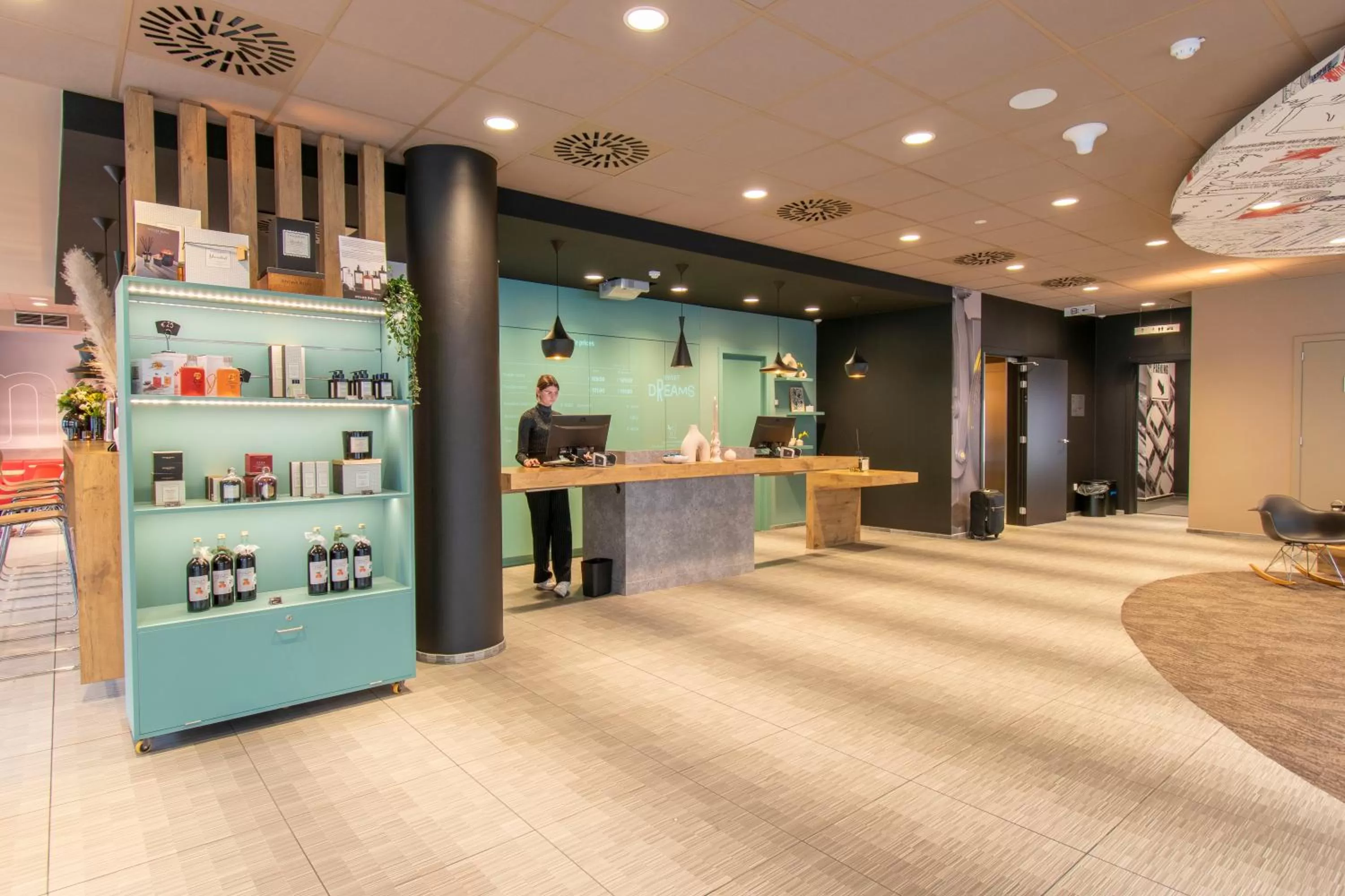 Text overlay in ibis De Panne