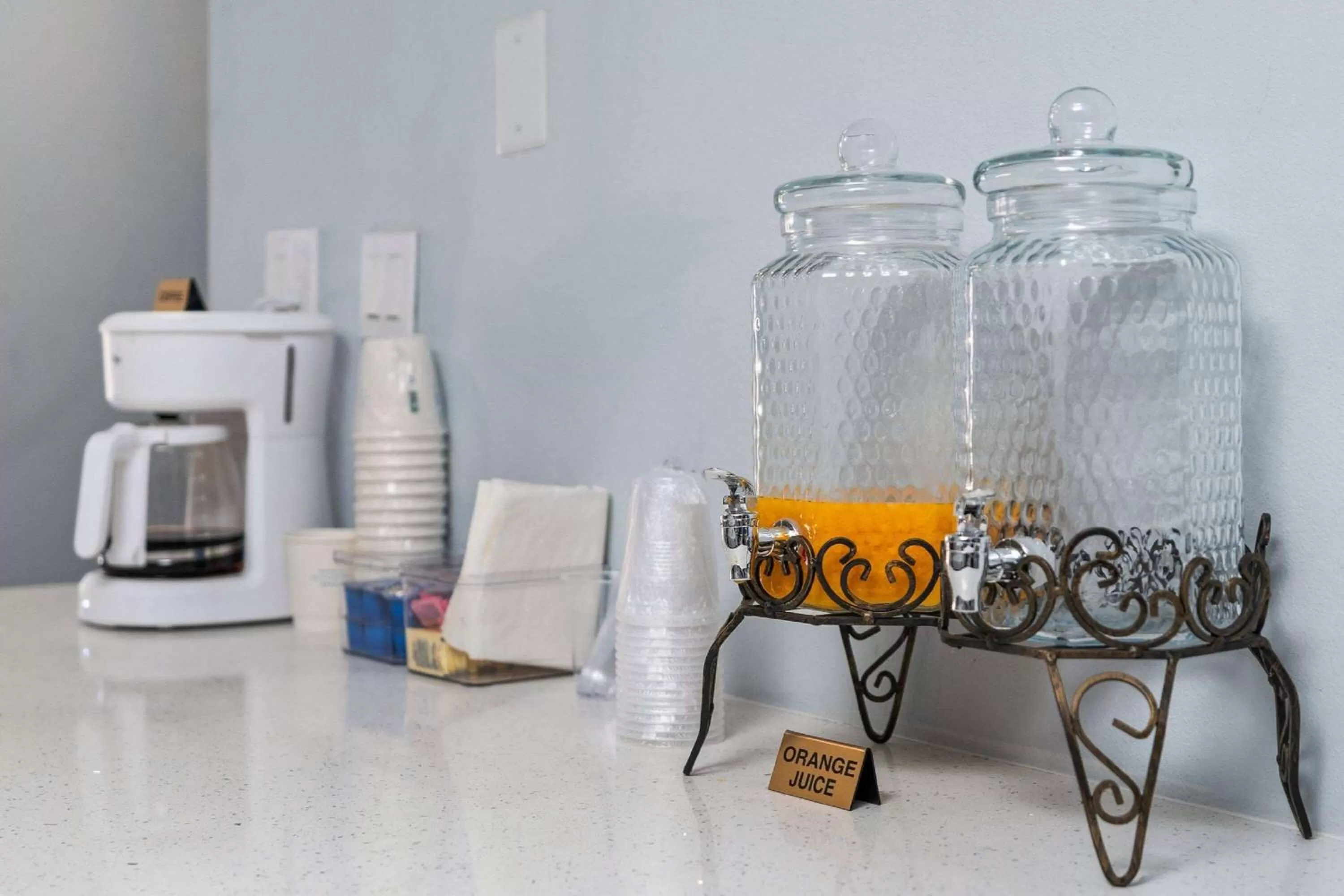 Restaurant/places to eat in Days-Inn by Wyndham Albuquerque I-25