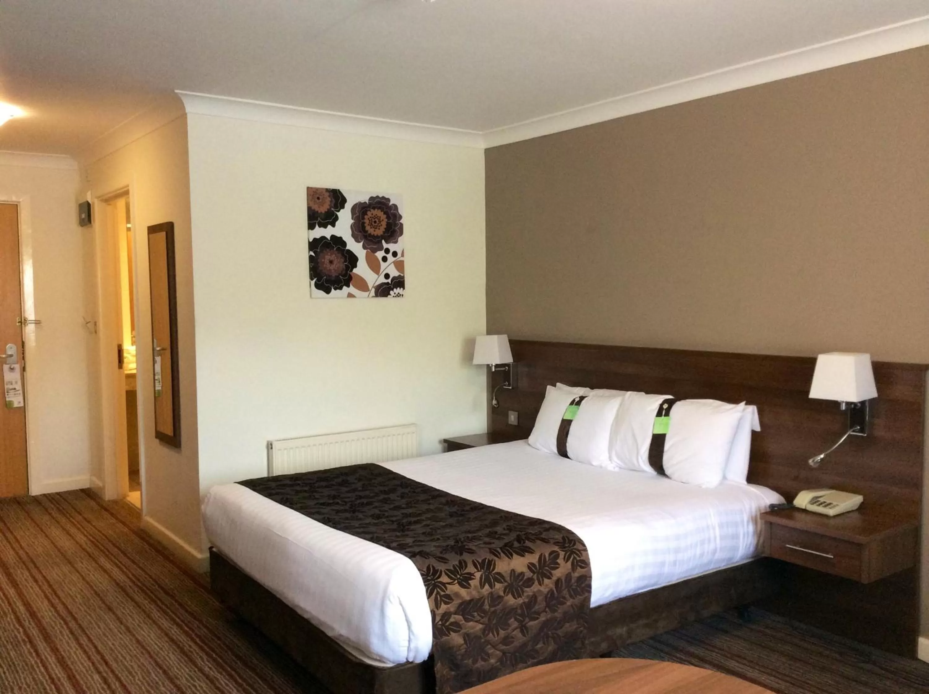 Photo of the whole room, Bed in Holiday Inn Barnsley by IHG