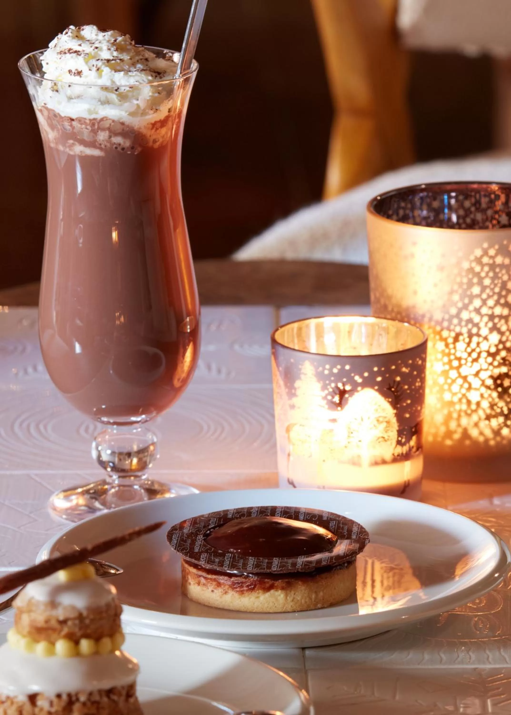 Lounge or bar in Hotel Mont Blanc Megève