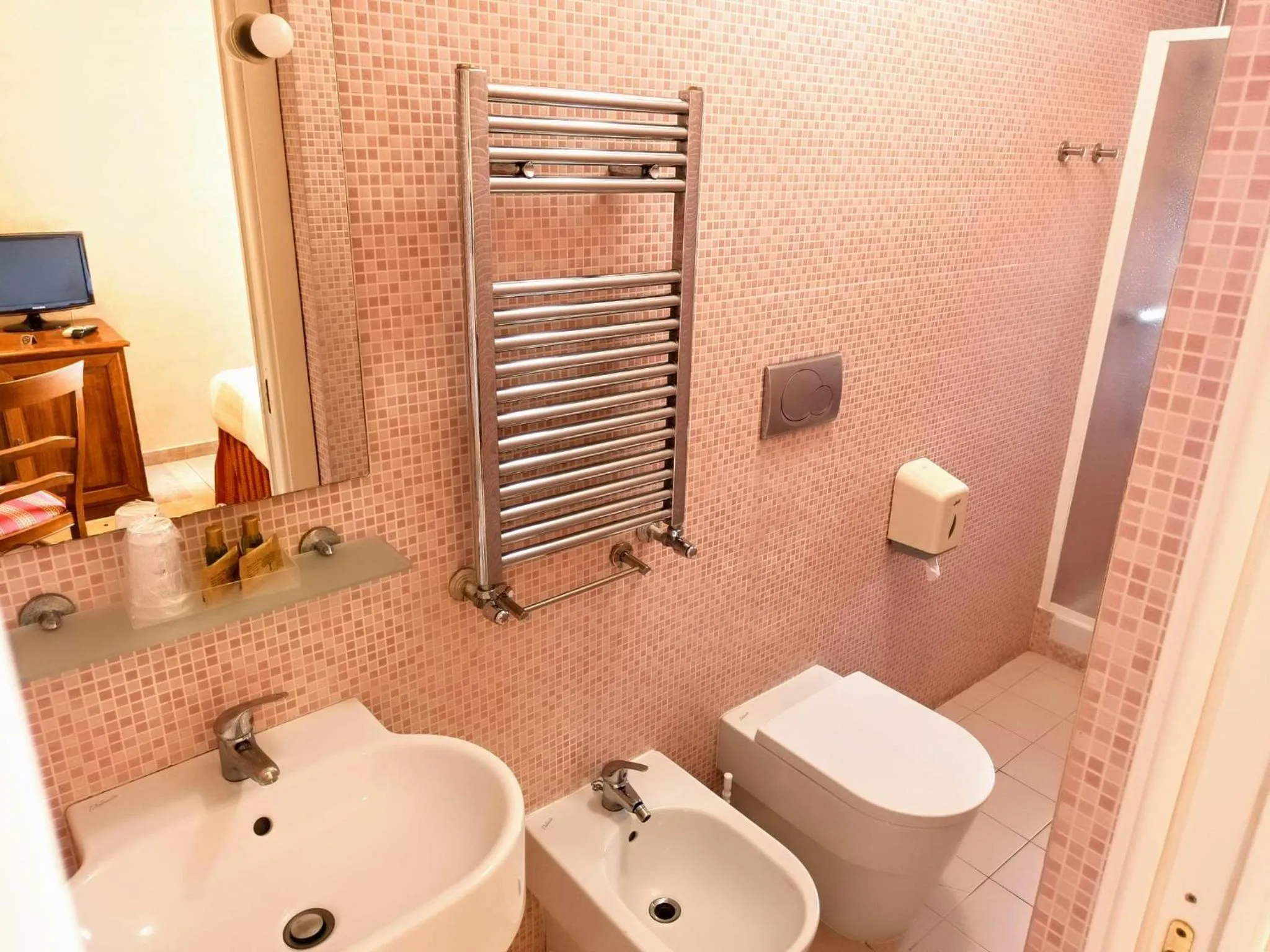 Bathroom in Roman Terrace