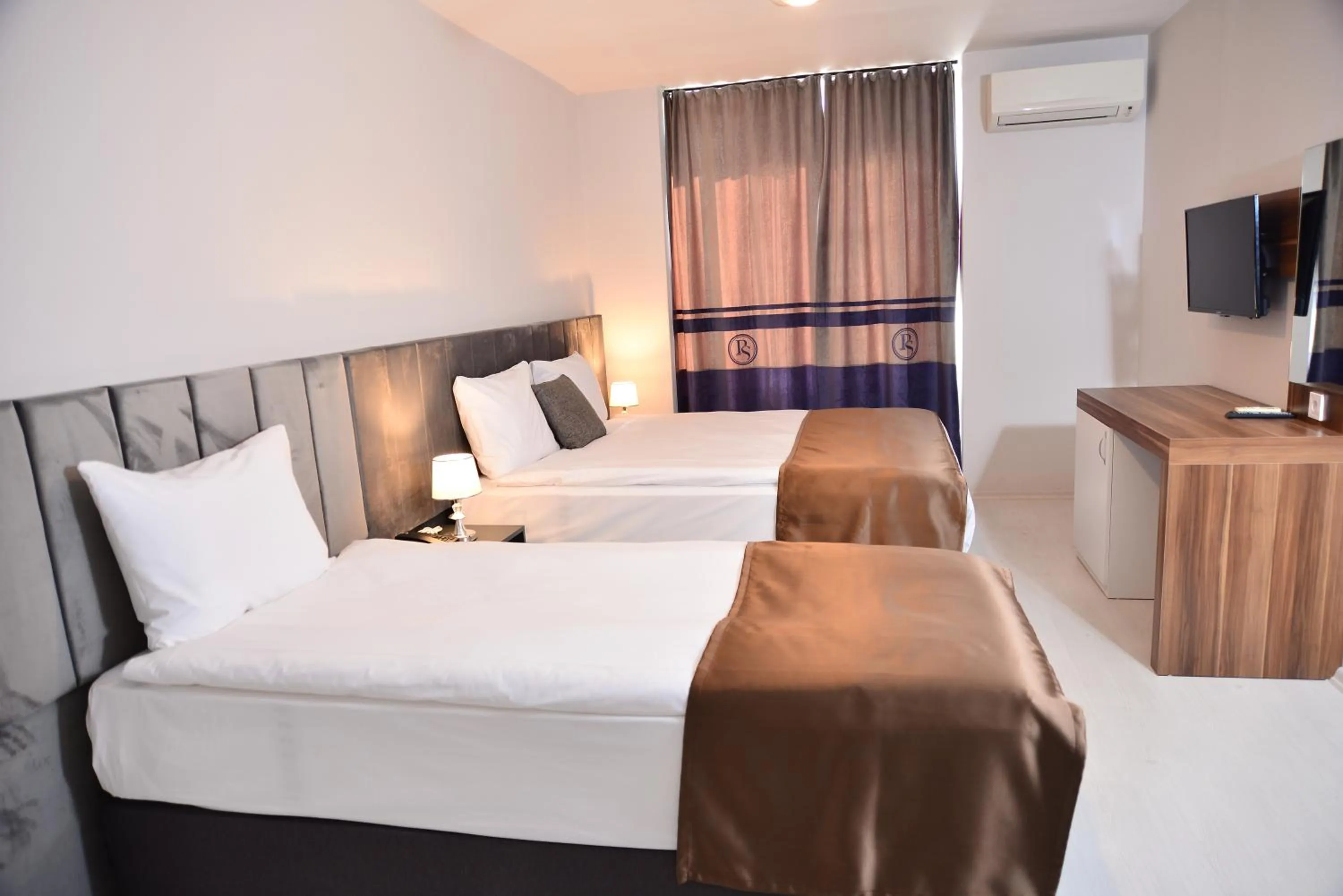 Bedroom, Bed in PRIVADO HOTELS