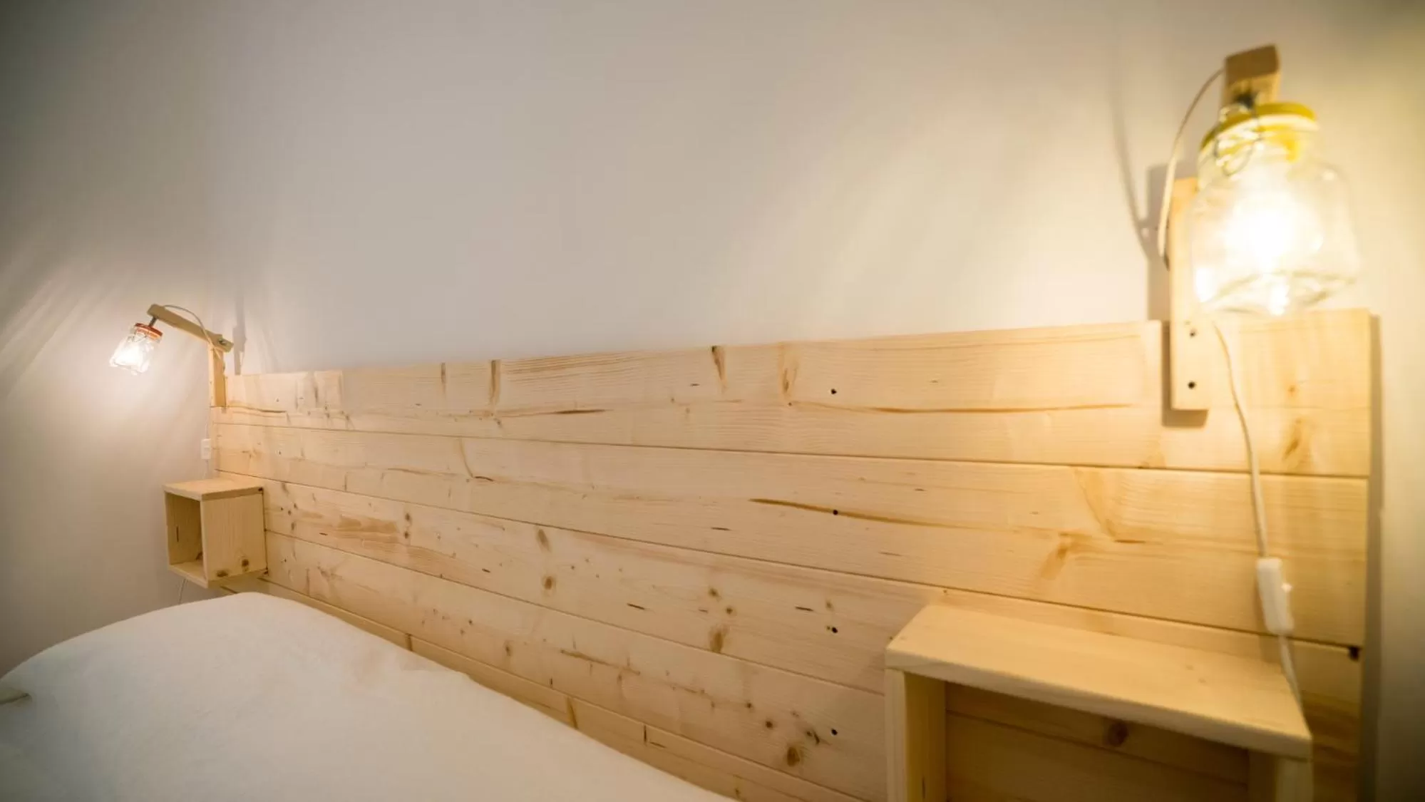 Decorative detail, Bed in Casa della Nonna Polignano a mare