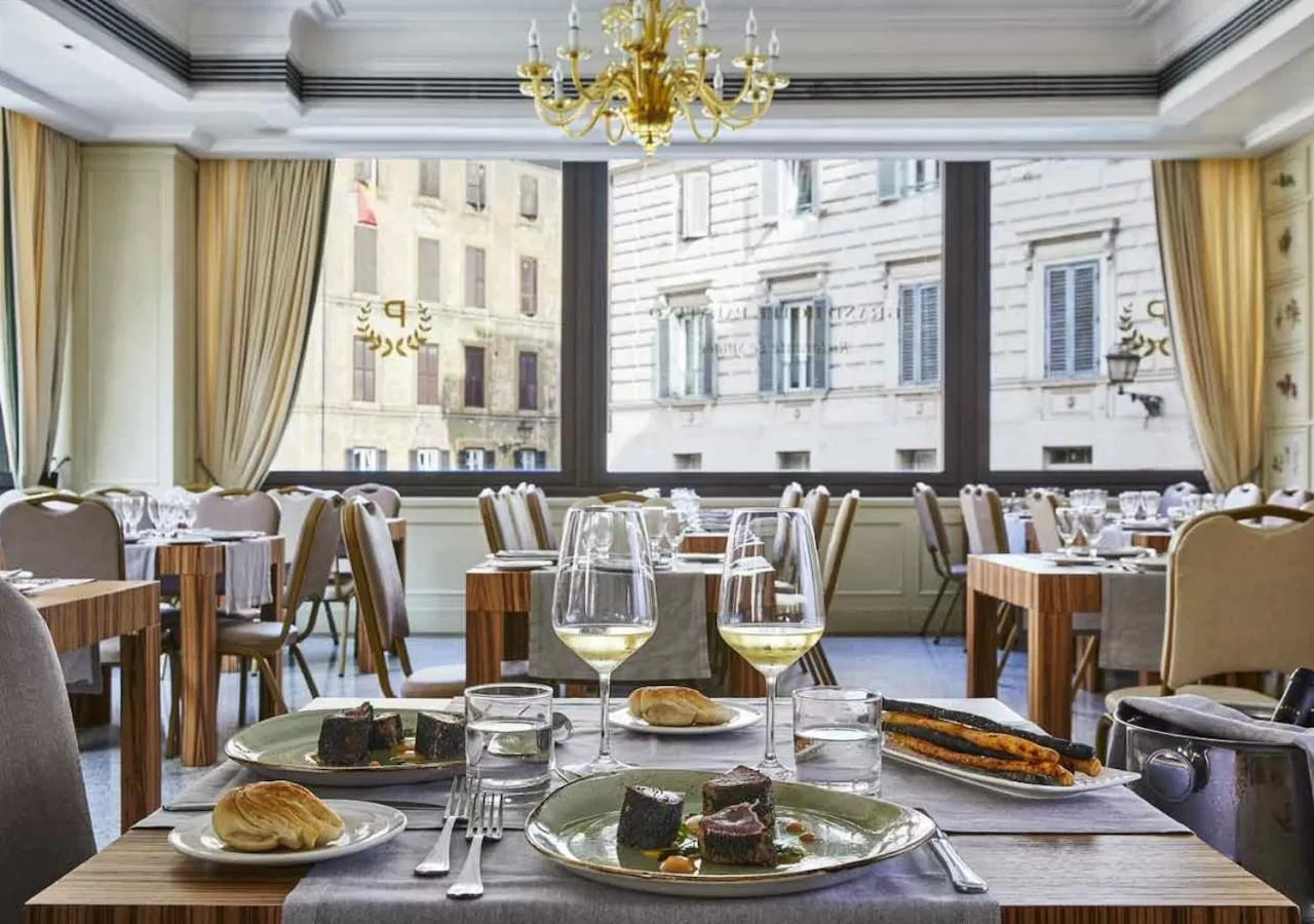 Meals in FH55 Grand Hotel Palatino